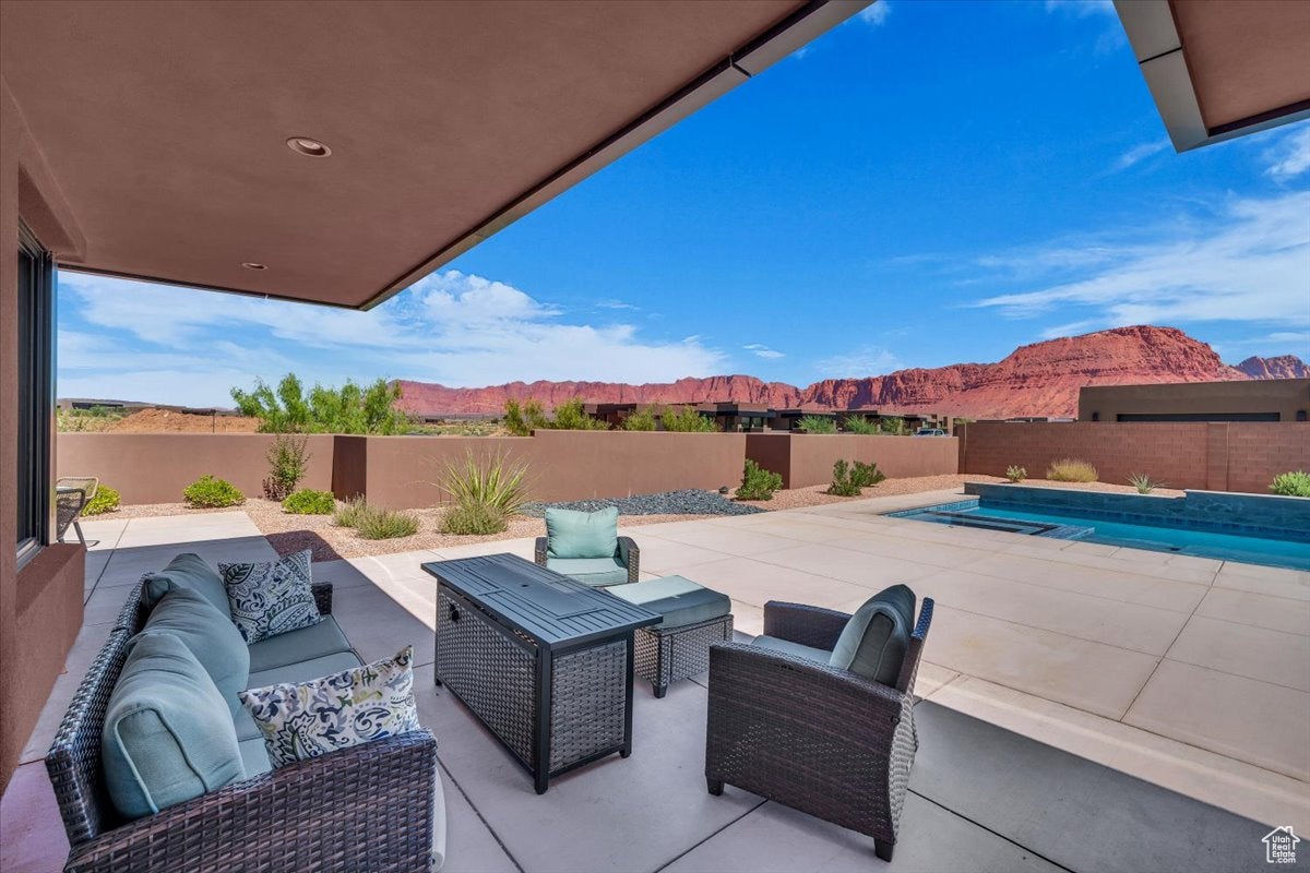 Ivins, Utah, 84738, United States, 3 Bedrooms Bedrooms, ,3 BathroomsBathrooms,Residential,Active,1929457