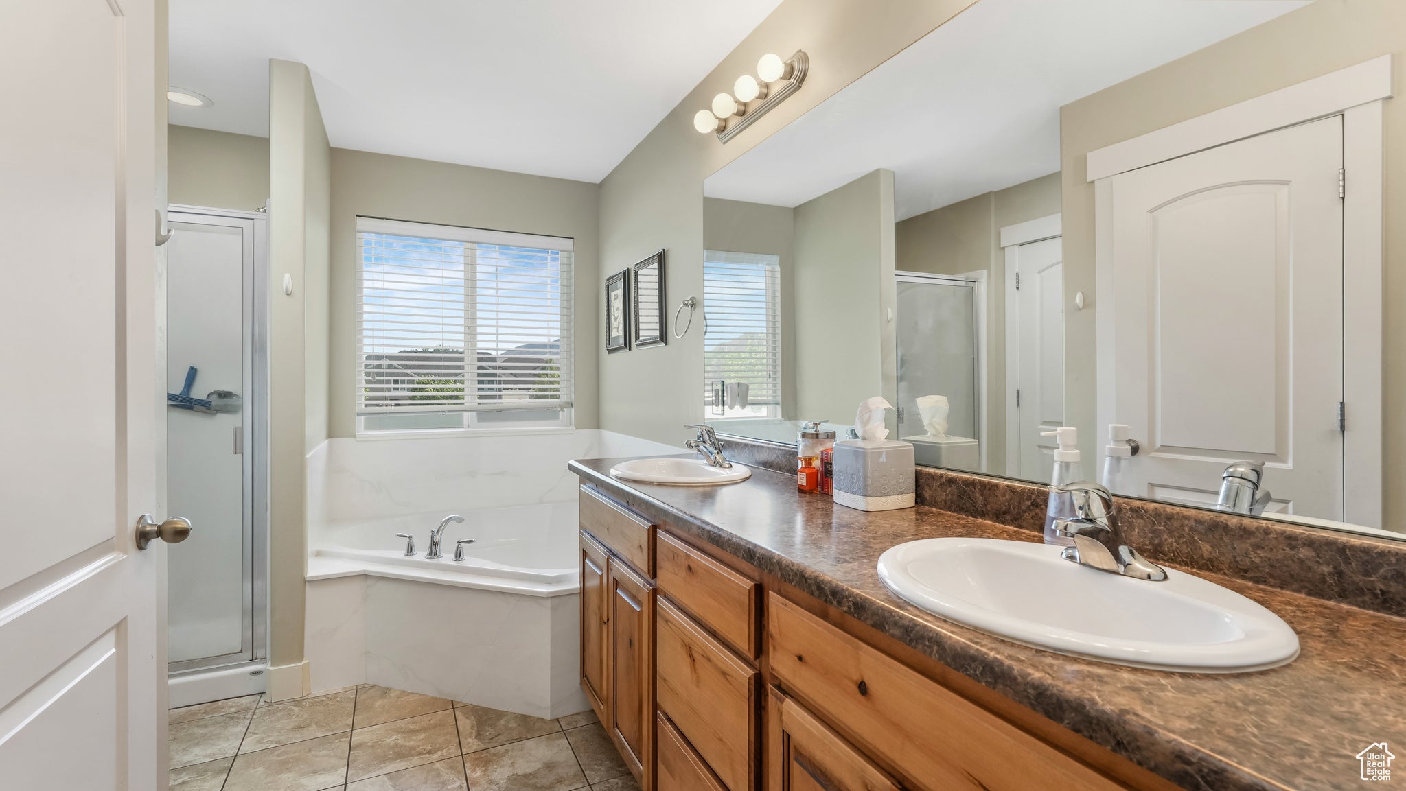 Lehi, Utah, 84043, United States, 5 Bedrooms Bedrooms, ,4 BathroomsBathrooms,Residential,Active,1862914