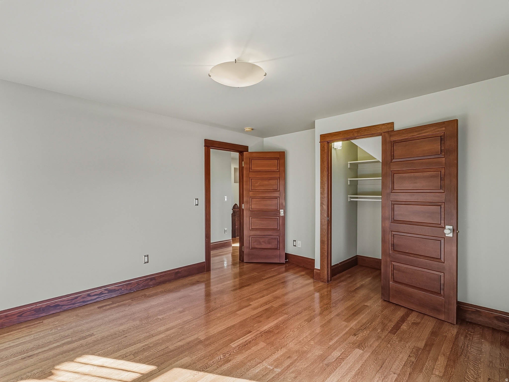 Salt Lake City, Utah, 84105, United States, 6 Bedrooms Bedrooms, ,4 BathroomsBathrooms,Residential,Active,2000214