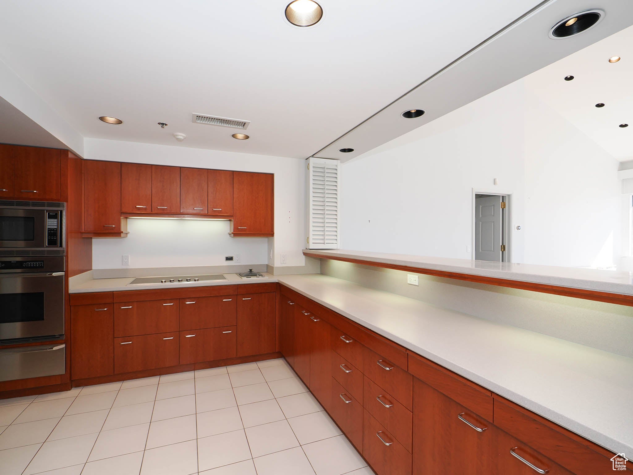 Salt Lake City, Utah, 84101, United States, 4 Bedrooms Bedrooms, ,5 BathroomsBathrooms,Residential,Active,1905069