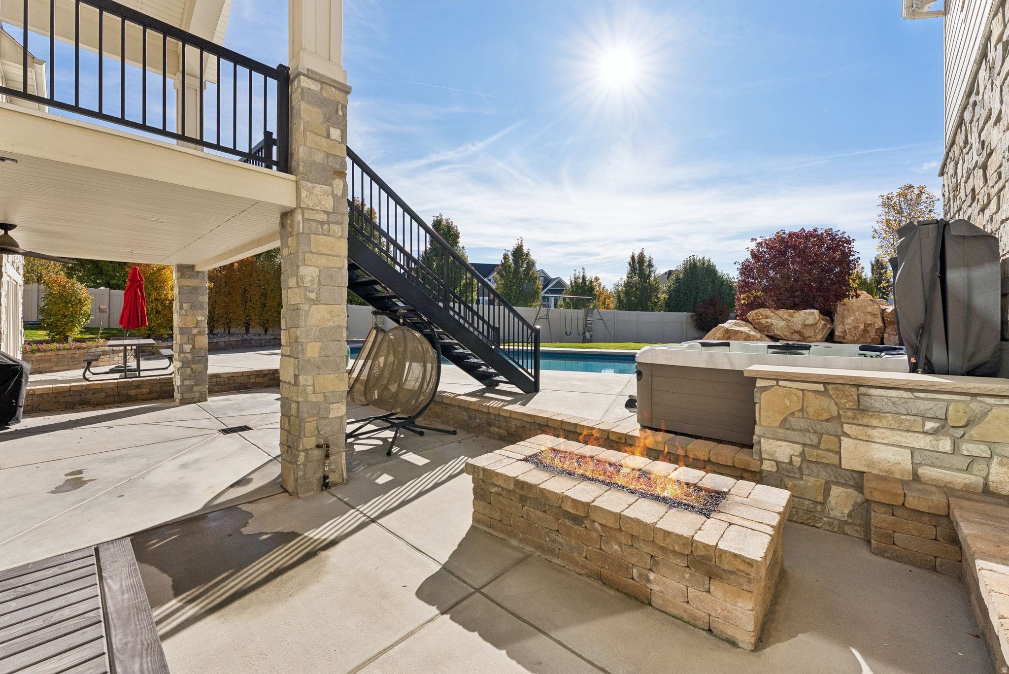 Kaysville, Utah, 84037, United States, 6 Bedrooms Bedrooms, ,5 BathroomsBathrooms,Residential,Active,1973308