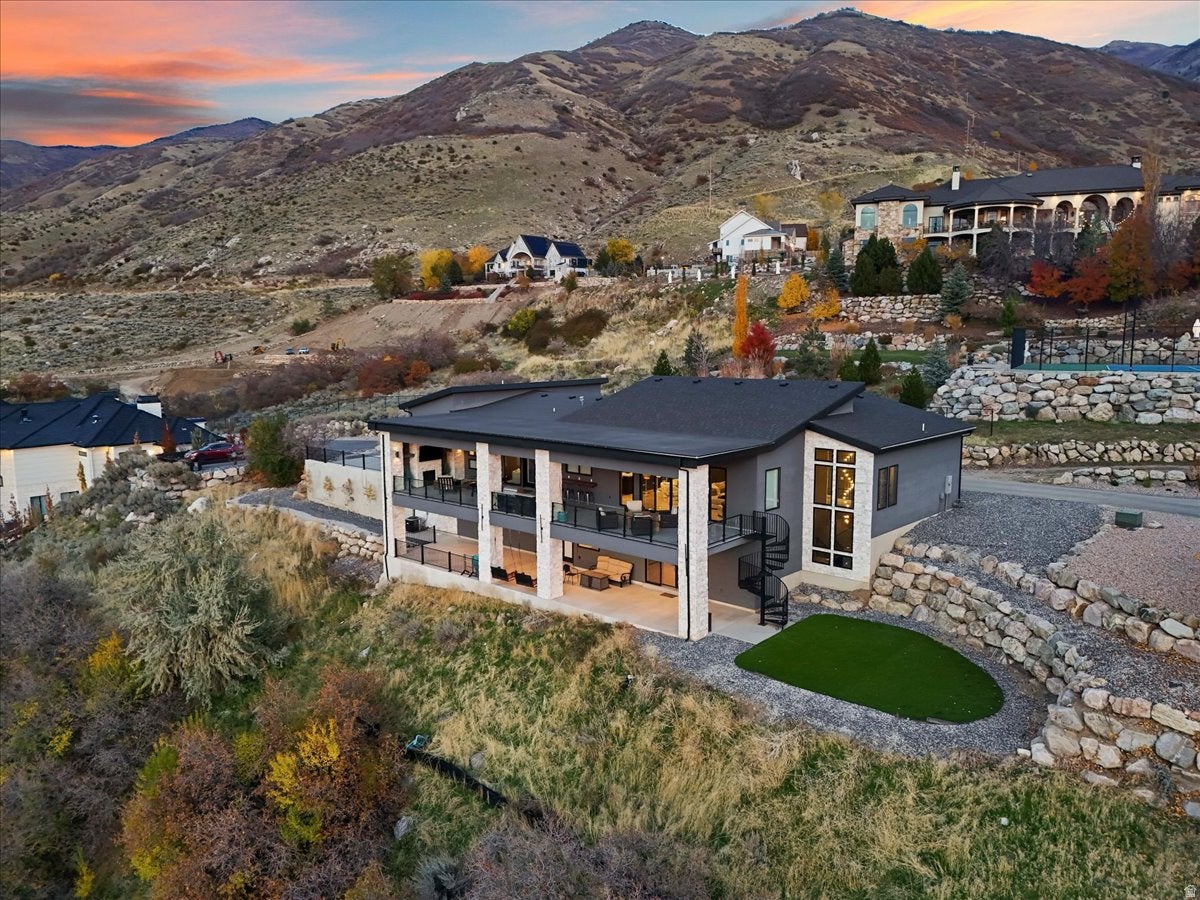 Fruit Heights, Utah, 84037, United States, 4 Bedrooms Bedrooms, ,3 BathroomsBathrooms,Residential,Active,1986894