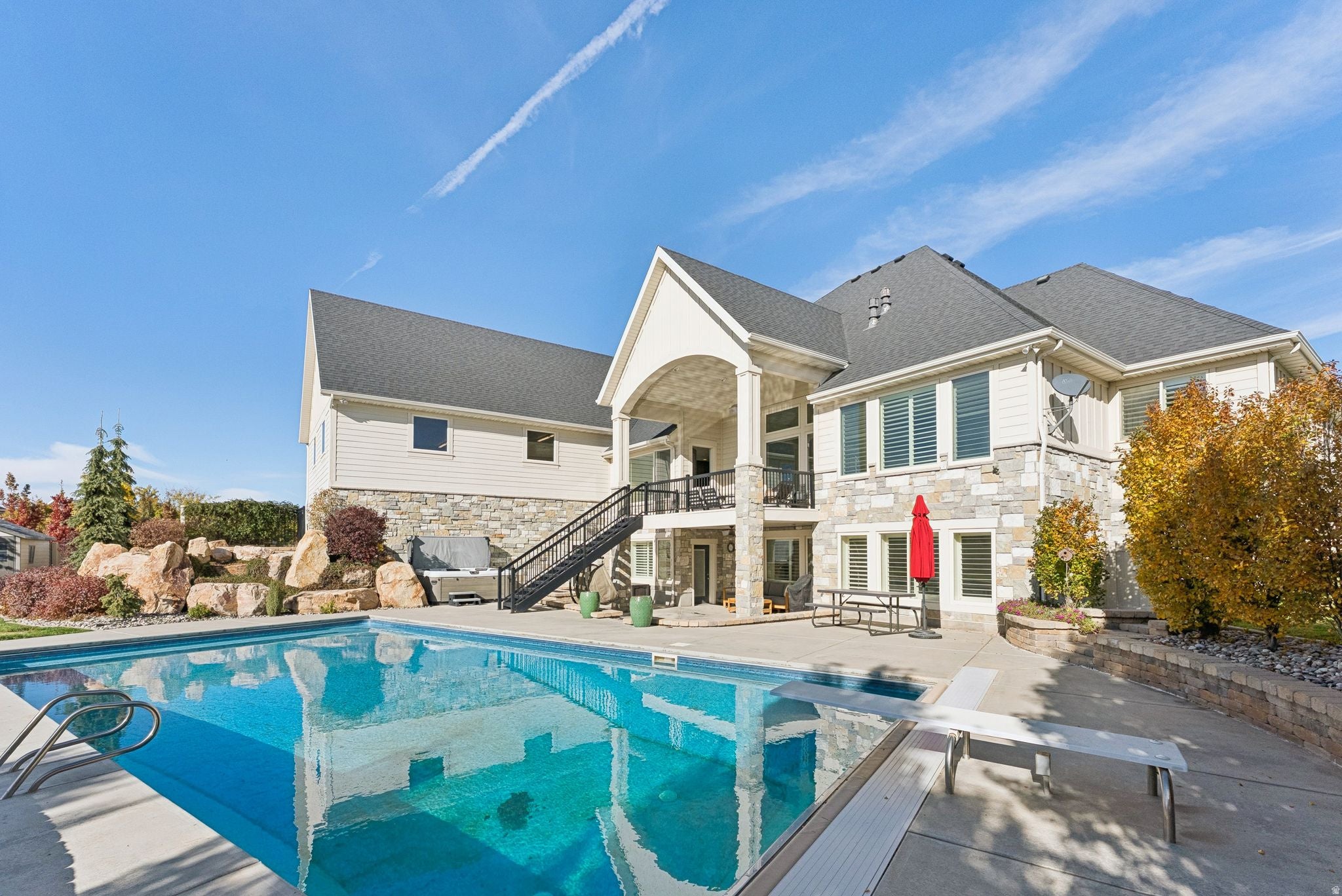 Kaysville, Utah, 84037, United States, 6 Bedrooms Bedrooms, ,5 BathroomsBathrooms,Residential,Active,1973308