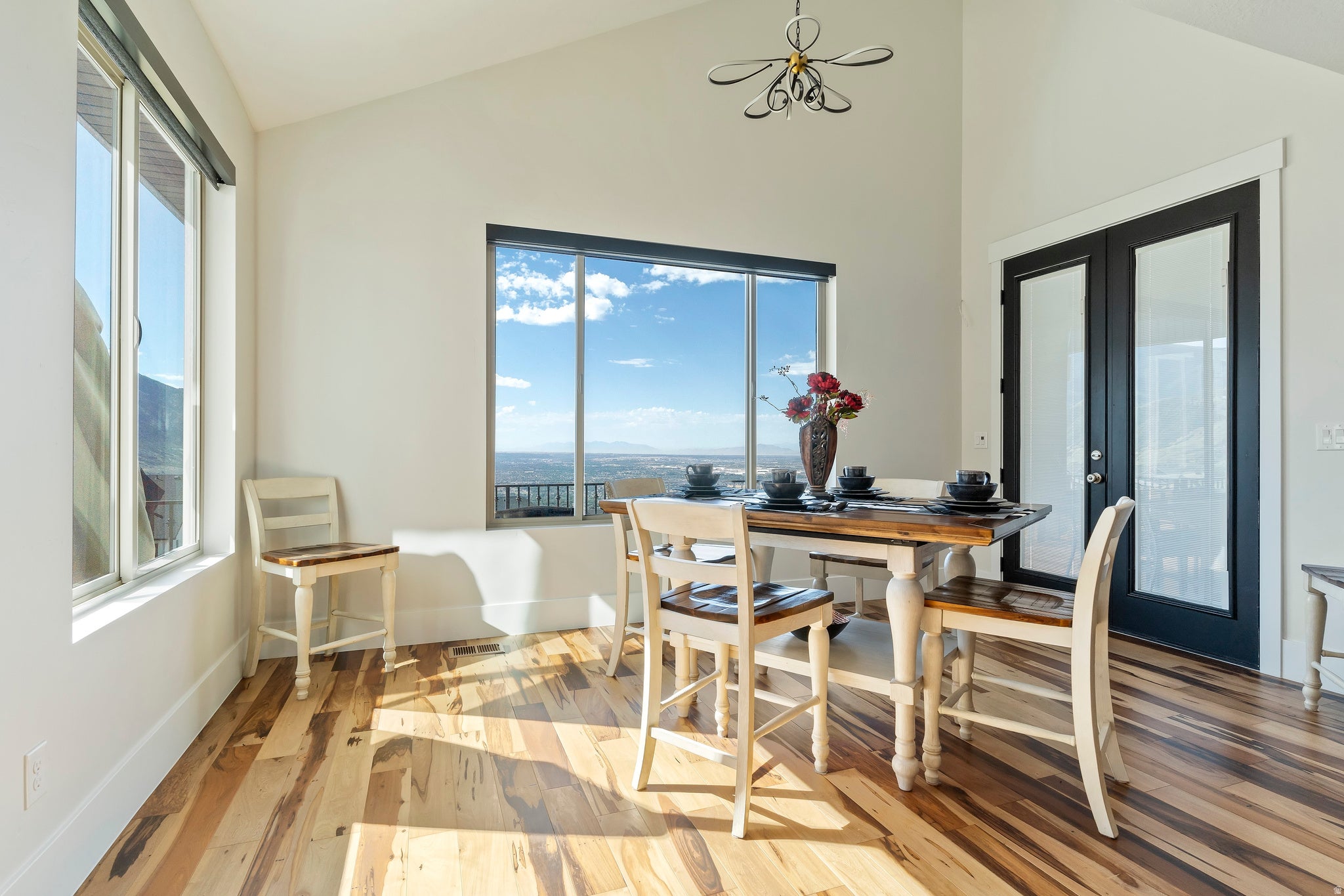 North Ogden, Utah, 84414, United States, 5 Bedrooms Bedrooms, ,5 BathroomsBathrooms,Residential,Active,1997557