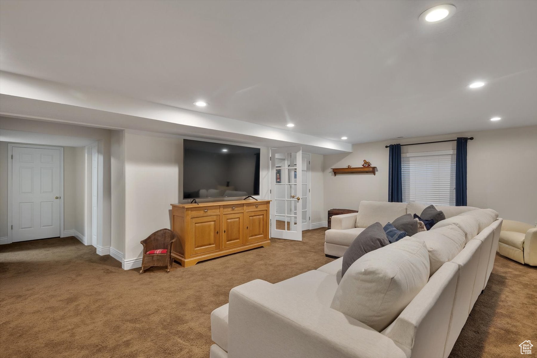 Cottonwood Heights, Utah, 84121, United States, 6 Bedrooms Bedrooms, ,3 BathroomsBathrooms,Residential,Active,1964287