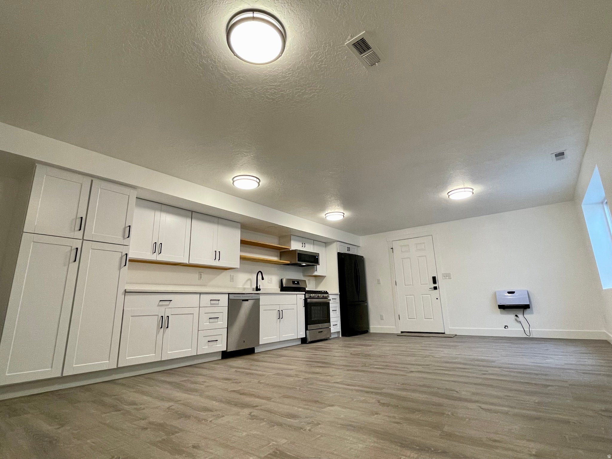 Springville, Utah, 84663, United States, 7 Bedrooms Bedrooms, ,5 BathroomsBathrooms,Residential,Active,2006980