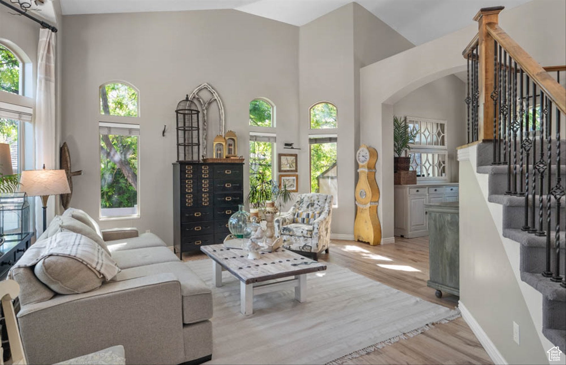 South Jordan, Utah, 84095, United States, 6 Bedrooms Bedrooms, ,4 BathroomsBathrooms,Residential,Active,1876871