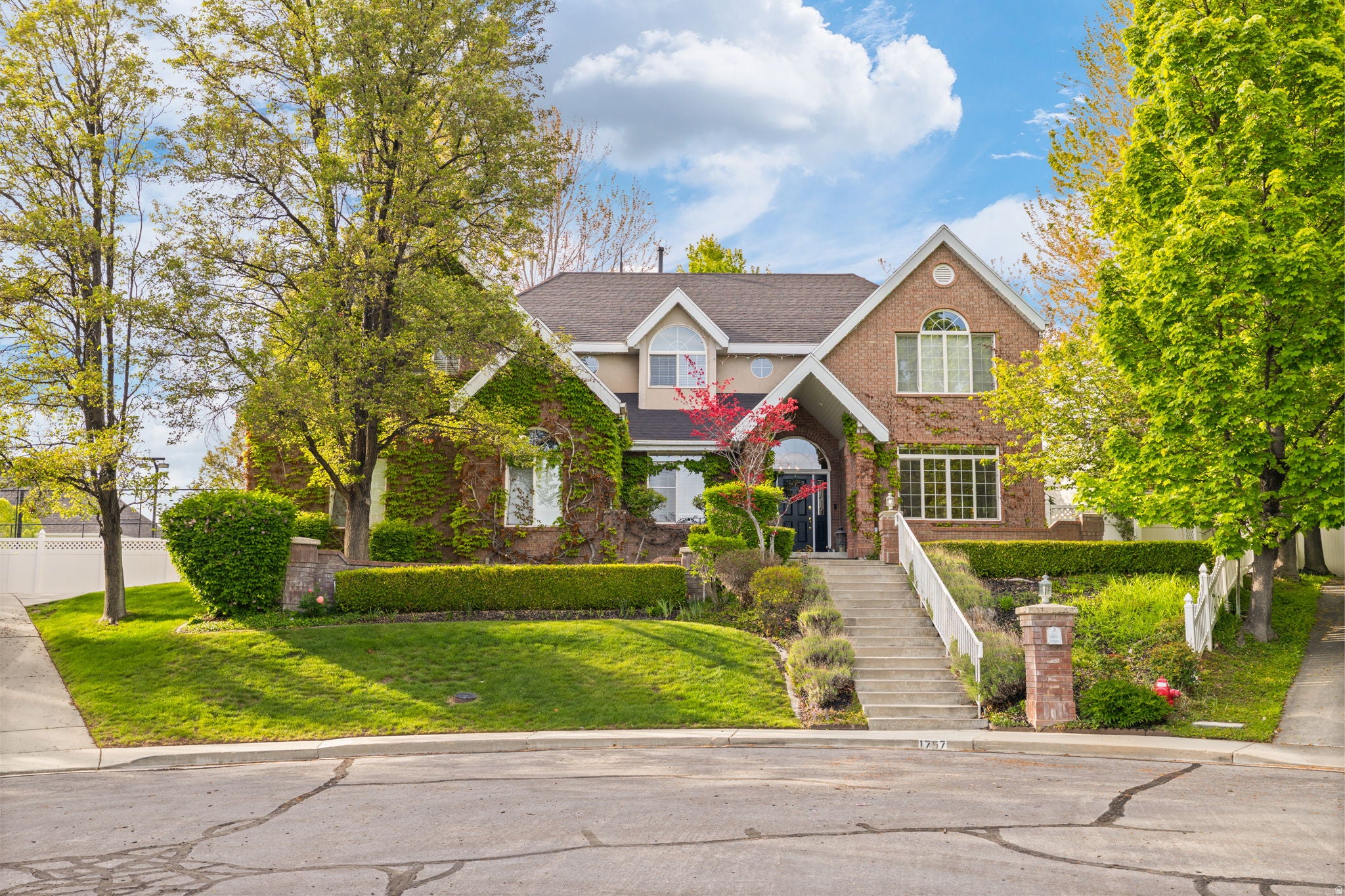 Orem, Utah, 84097, United States, 6 Bedrooms Bedrooms, ,6 BathroomsBathrooms,Residential,Active,2044198