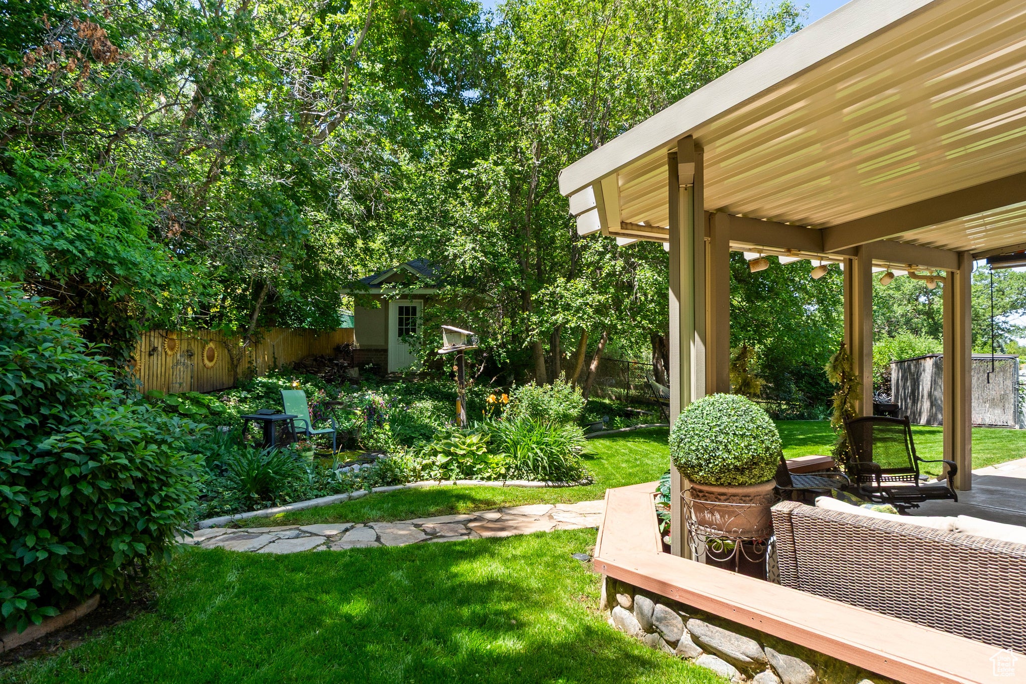 South Weber, Utah, 84405, United States, ,6 BathroomsBathrooms,Residential,Active,1843847