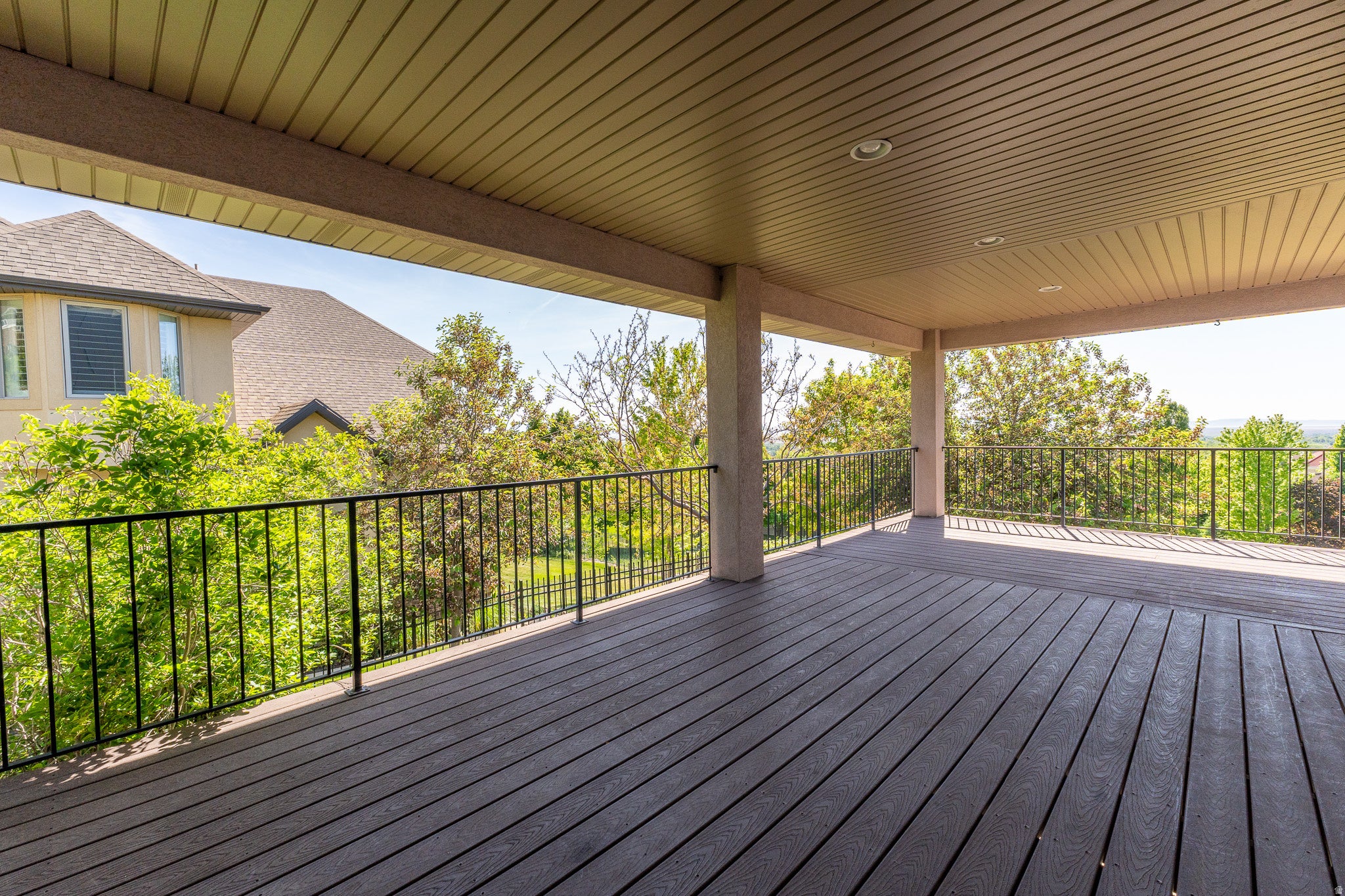 Fruit Heights, Utah, 84037, United States, 6 Bedrooms Bedrooms, ,5 BathroomsBathrooms,Residential,Active,2044980