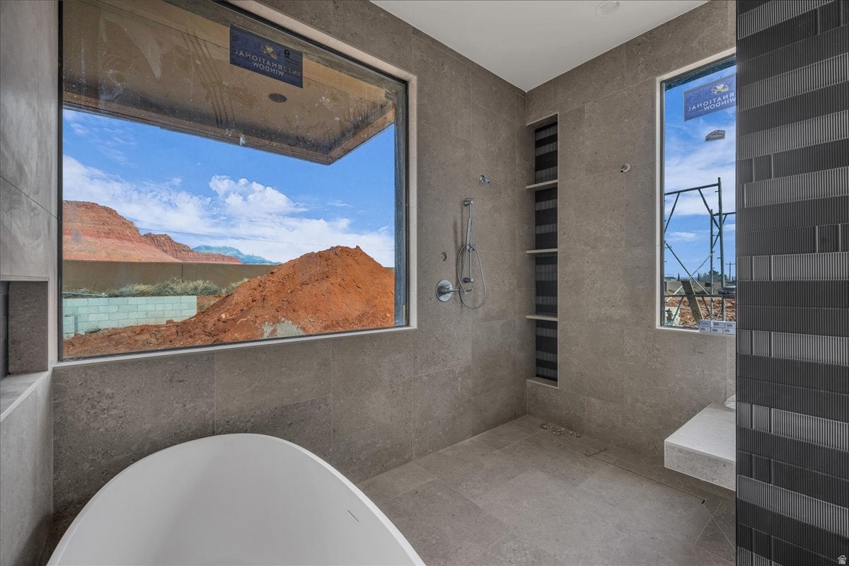Ivins, Utah, 84738, United States, 4 Bedrooms Bedrooms, ,5 BathroomsBathrooms,Residential,Active,2052060