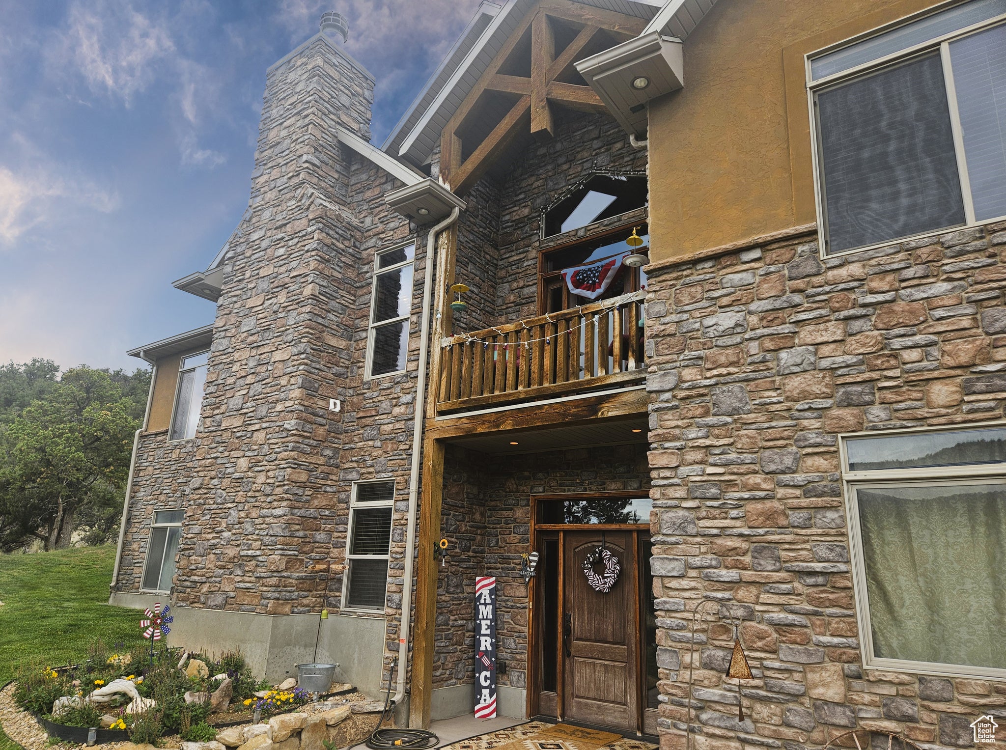 Fruitland, Utah, 84027, United States, 5 Bedrooms Bedrooms, ,3 BathroomsBathrooms,Residential,Active,1899229