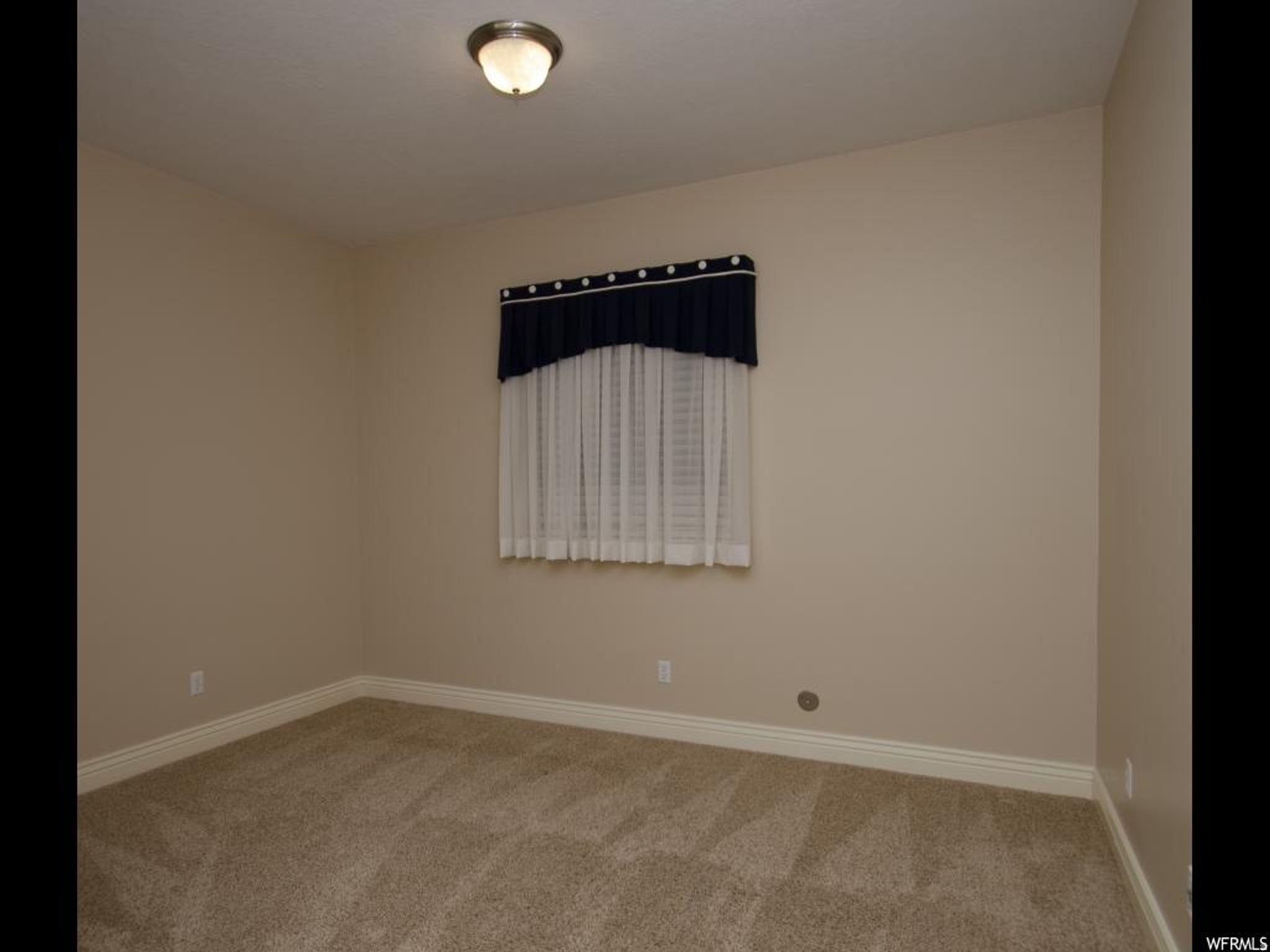 Perry, Utah, 84302, United States, 6 Bedrooms Bedrooms, ,5 BathroomsBathrooms,Residential,Active,1973365