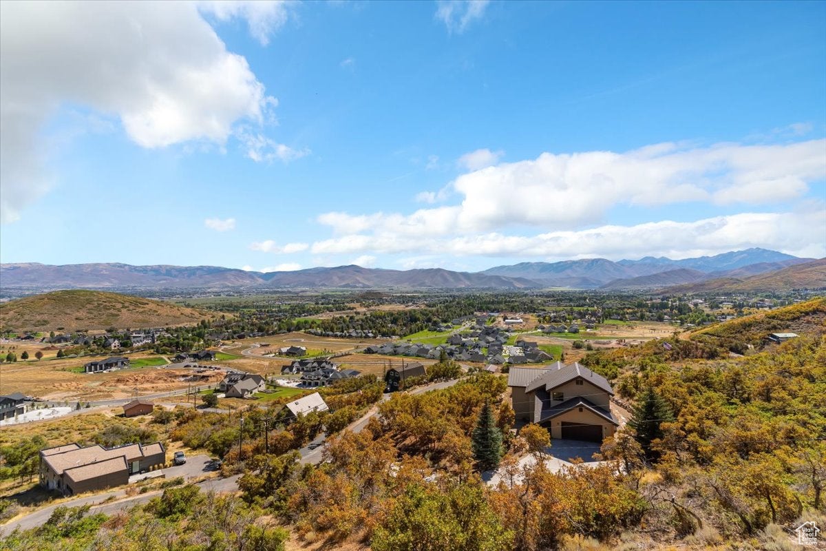 Midway, Utah, 84049, United States, 5 Bedrooms Bedrooms, ,3 BathroomsBathrooms,Residential,Active,1952631