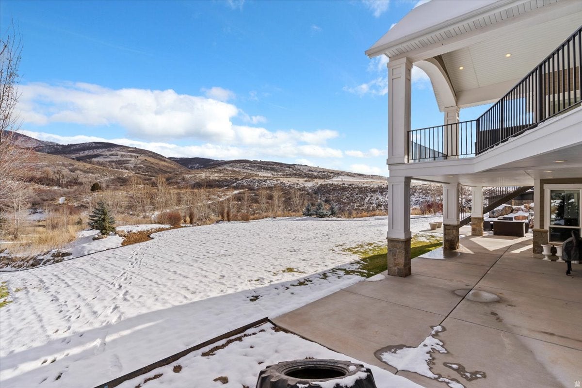 Mountain Green, Utah, 84050, United States, 4 Bedrooms Bedrooms, ,5 BathroomsBathrooms,Residential,Active,2002341