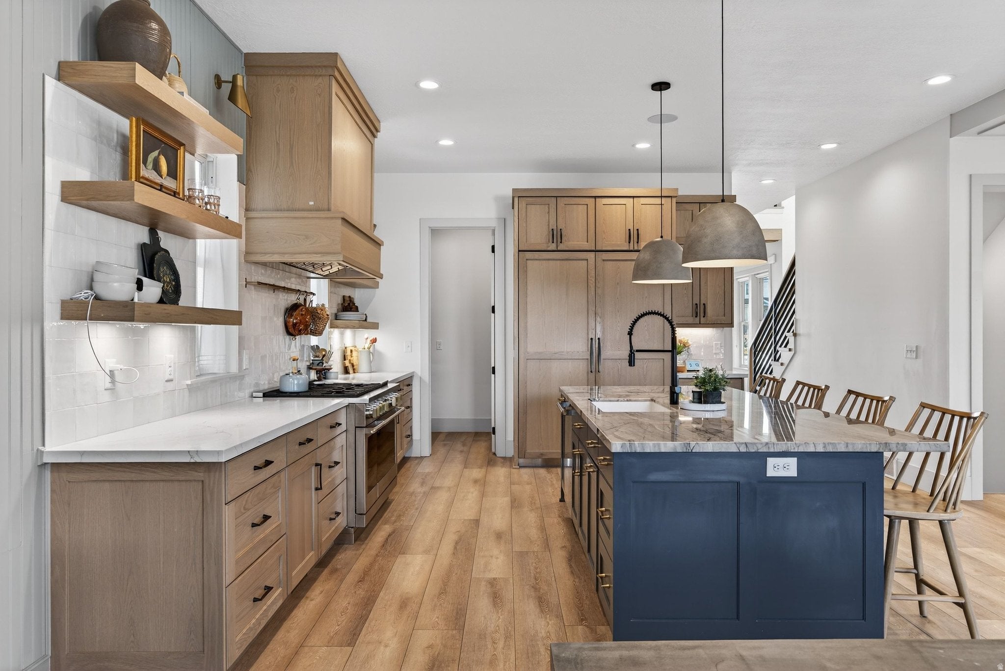 South Jordan, Utah, 84009, United States, 4 Bedrooms Bedrooms, ,4 BathroomsBathrooms,Residential,Active,2006892