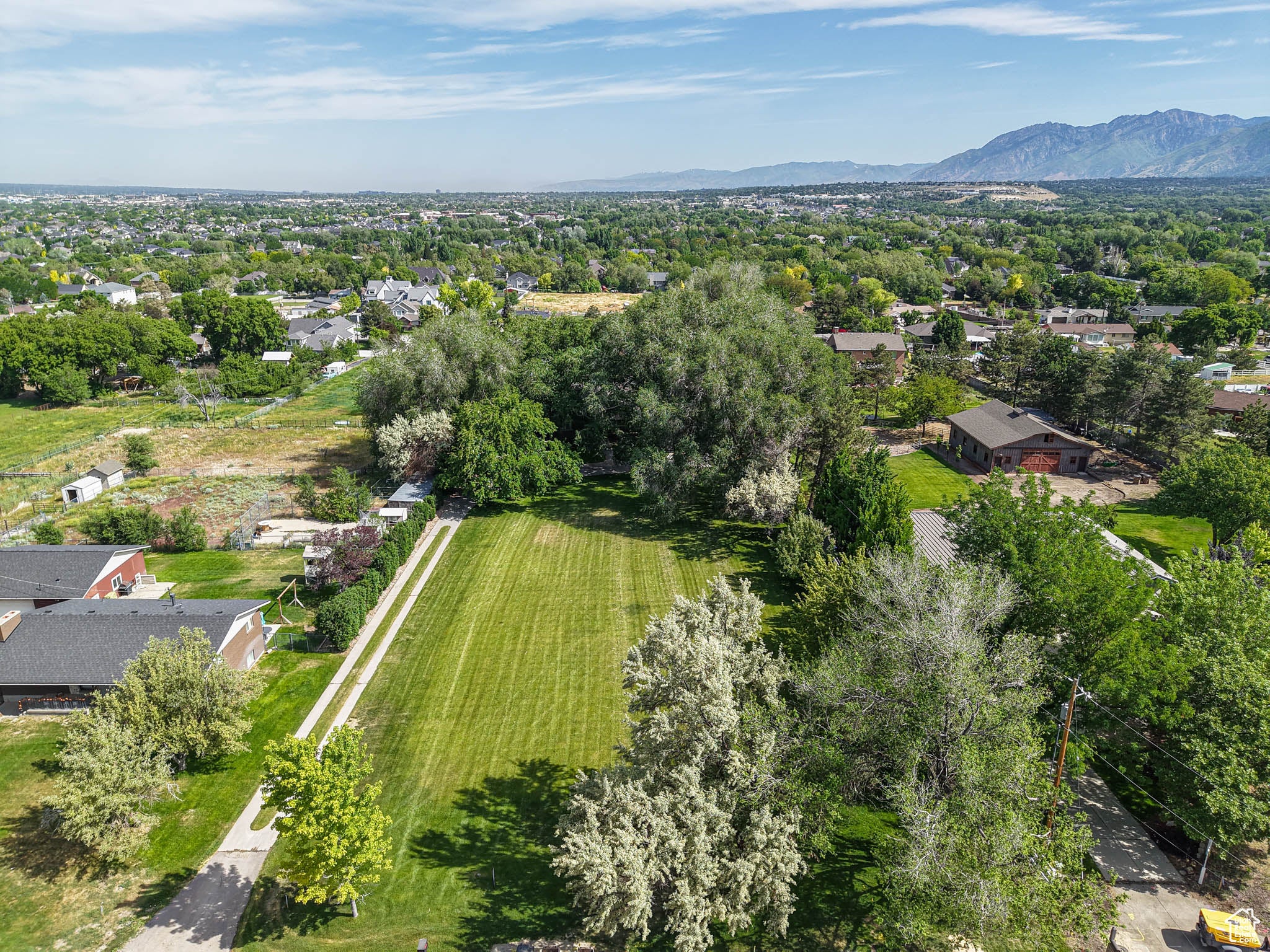 Draper, Utah, 84020, United States, 4 Bedrooms Bedrooms, ,4 BathroomsBathrooms,Residential,Pending,1824917