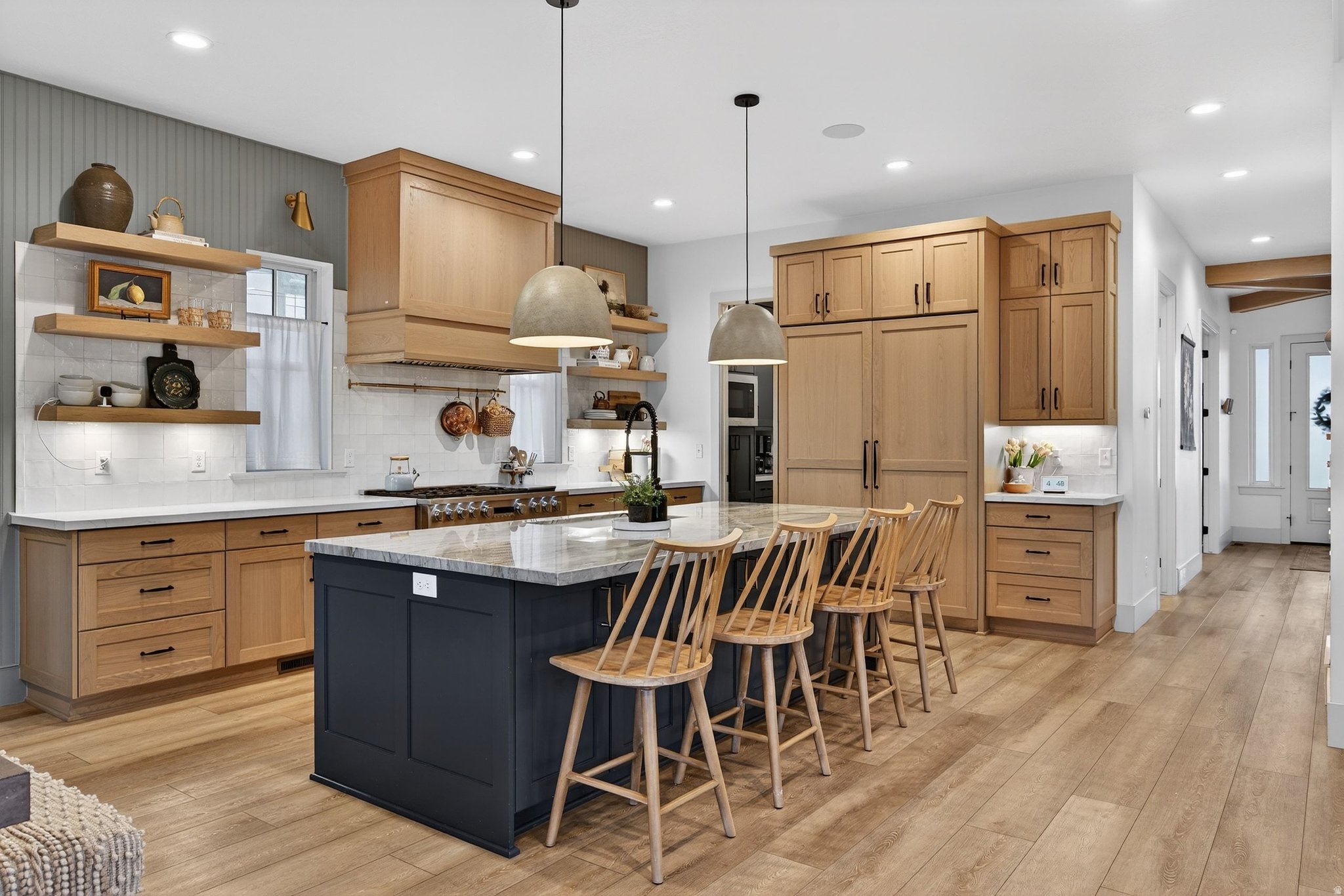 South Jordan, Utah, 84009, United States, 4 Bedrooms Bedrooms, ,4 BathroomsBathrooms,Residential,Active,2006892