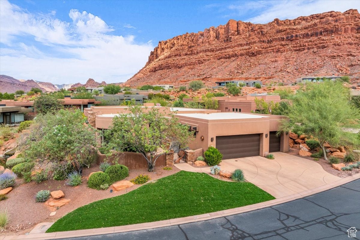 St. George, Utah, 84770, United States, 3 Bedrooms Bedrooms, ,3 BathroomsBathrooms,Residential,Active,1970952