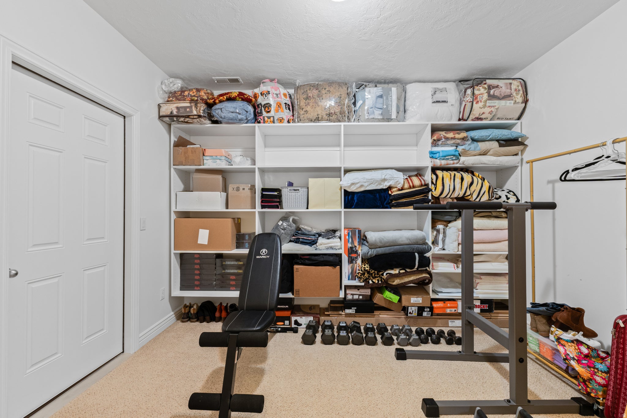 Kaysville, Utah, 84037, United States, 6 Bedrooms Bedrooms, ,5 BathroomsBathrooms,Residential,Active,2007300