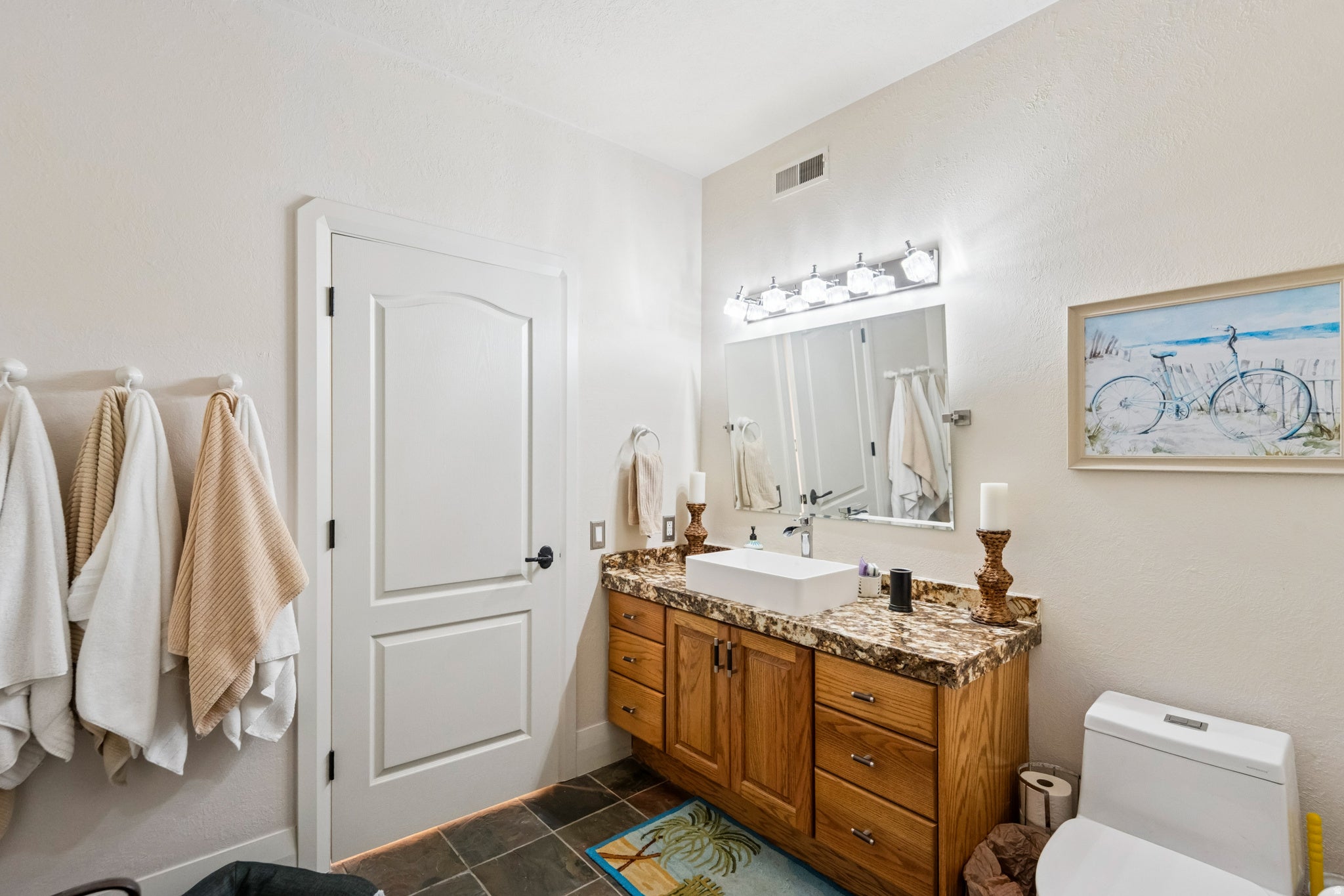 Salt Lake City, Utah, 84103, United States, 5 Bedrooms Bedrooms, ,4 BathroomsBathrooms,Residential,Active,2042745