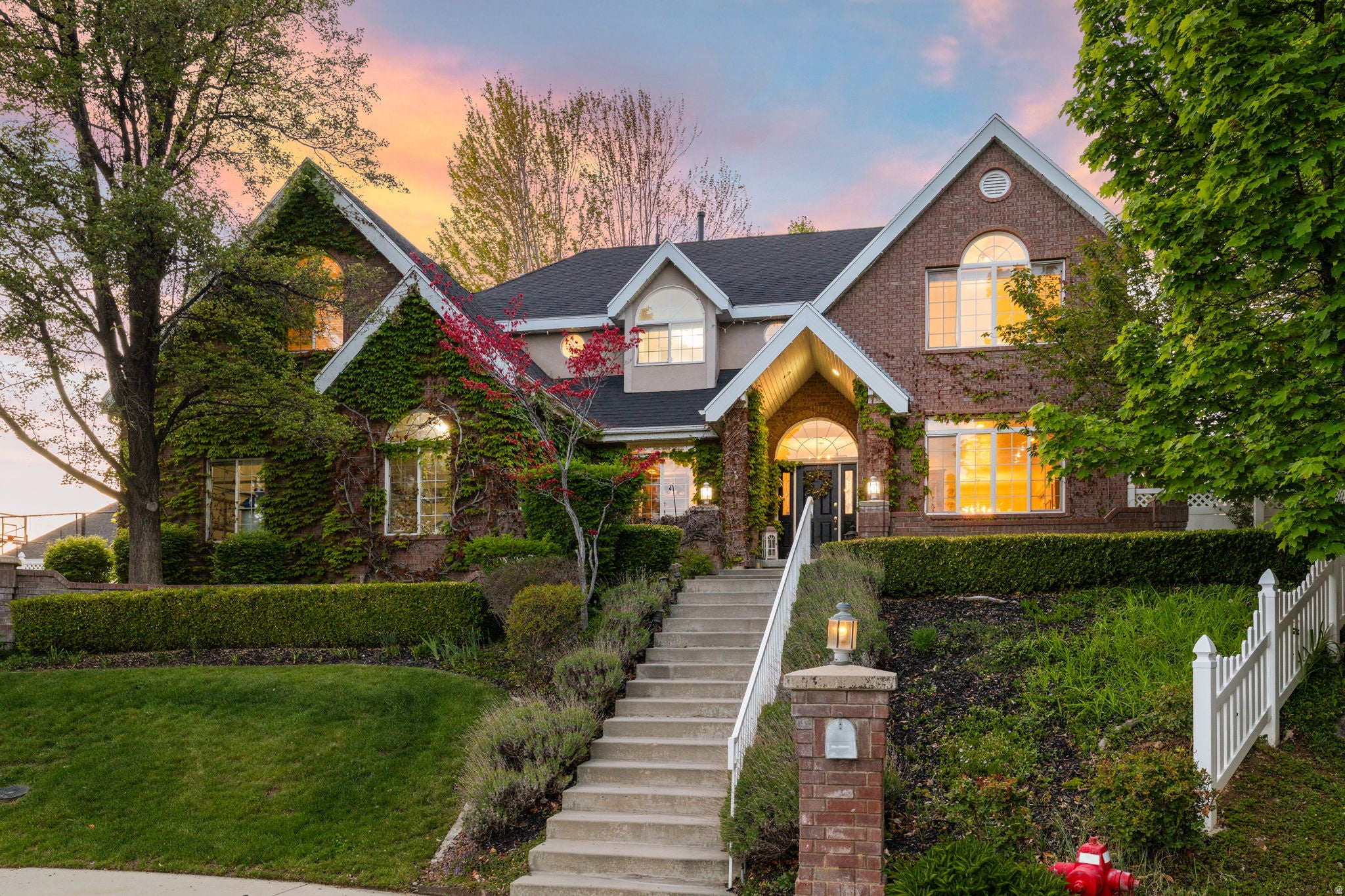 Orem, Utah, 84097, United States, 6 Bedrooms Bedrooms, ,6 BathroomsBathrooms,Residential,Active,2044198
