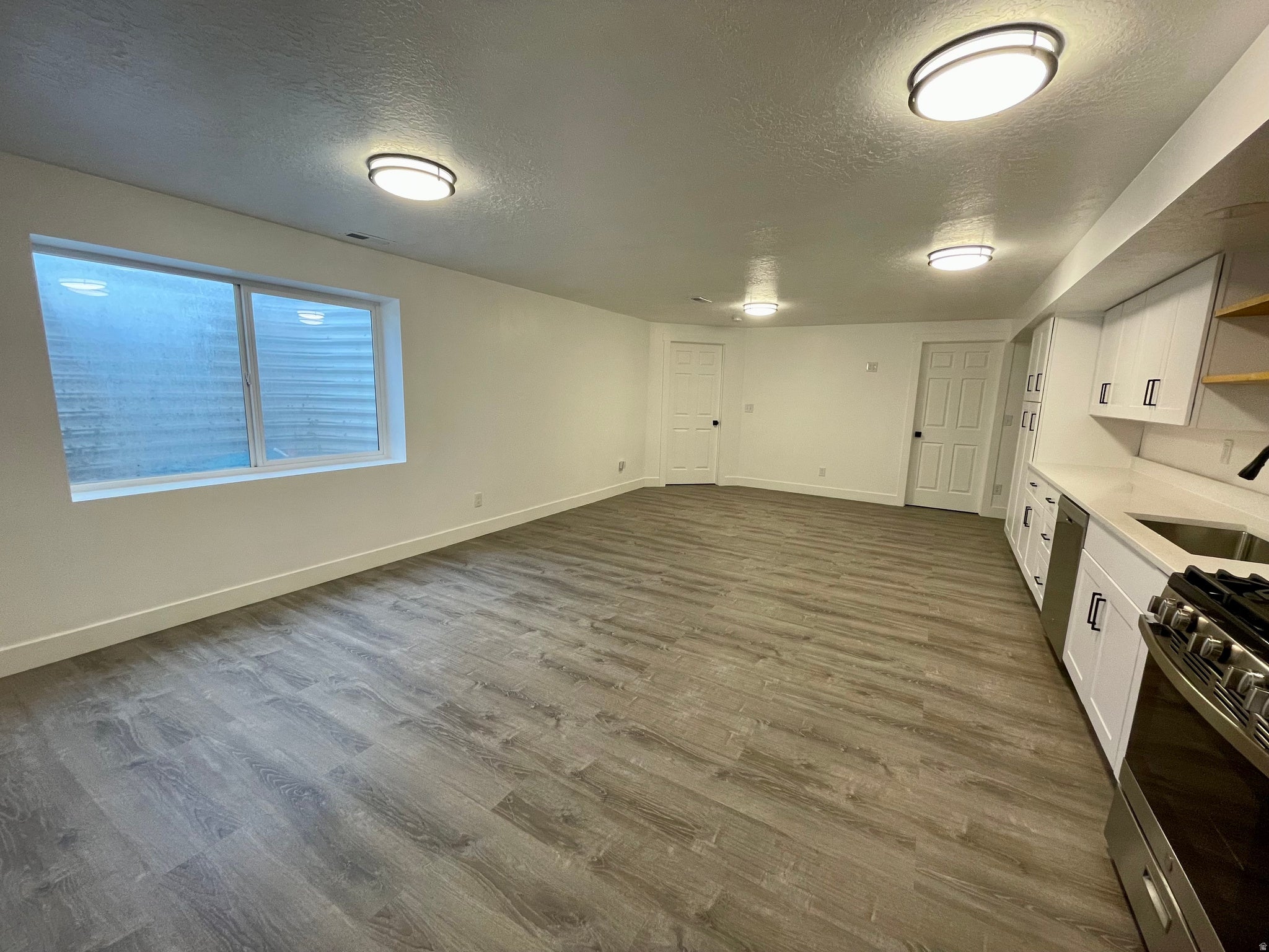 Springville, Utah, 84663, United States, 7 Bedrooms Bedrooms, ,5 BathroomsBathrooms,Residential,Active,2006980