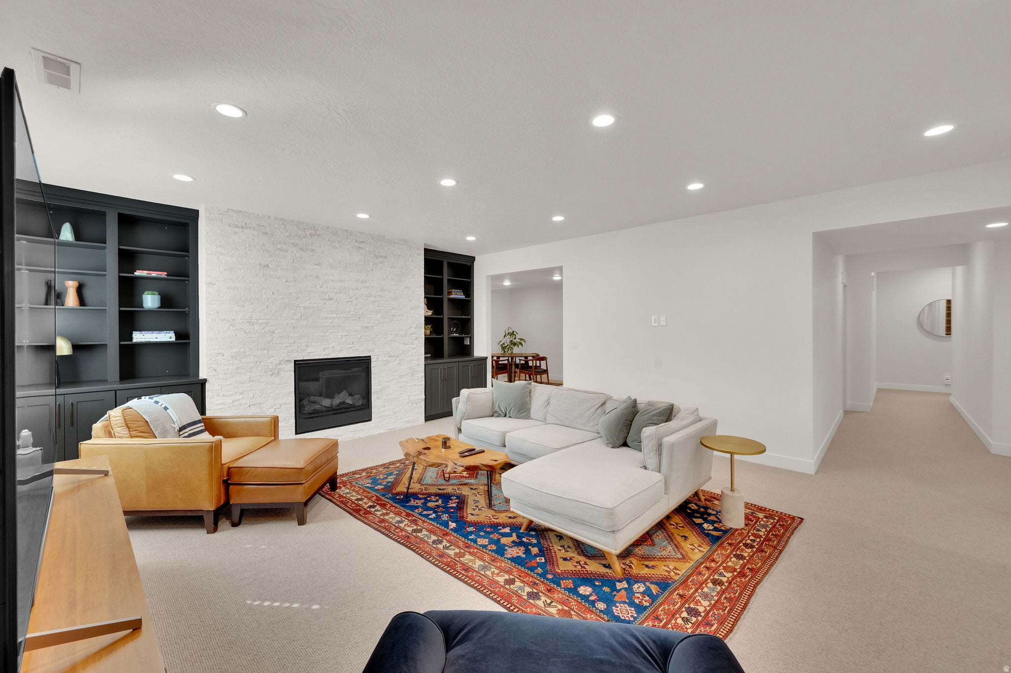 South Jordan, Utah, 84009, United States, 6 Bedrooms Bedrooms, ,5 BathroomsBathrooms,Residential,Active,2008308