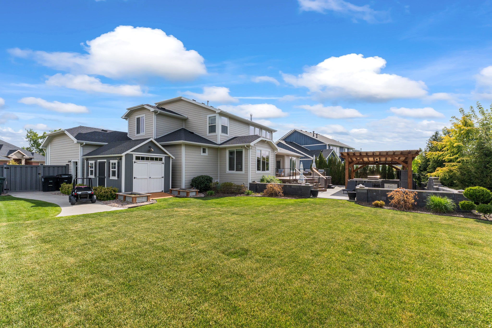 Fruit Heights, Utah, 84037, United States, 6 Bedrooms Bedrooms, ,4 BathroomsBathrooms,Residential,Contingent,2045711