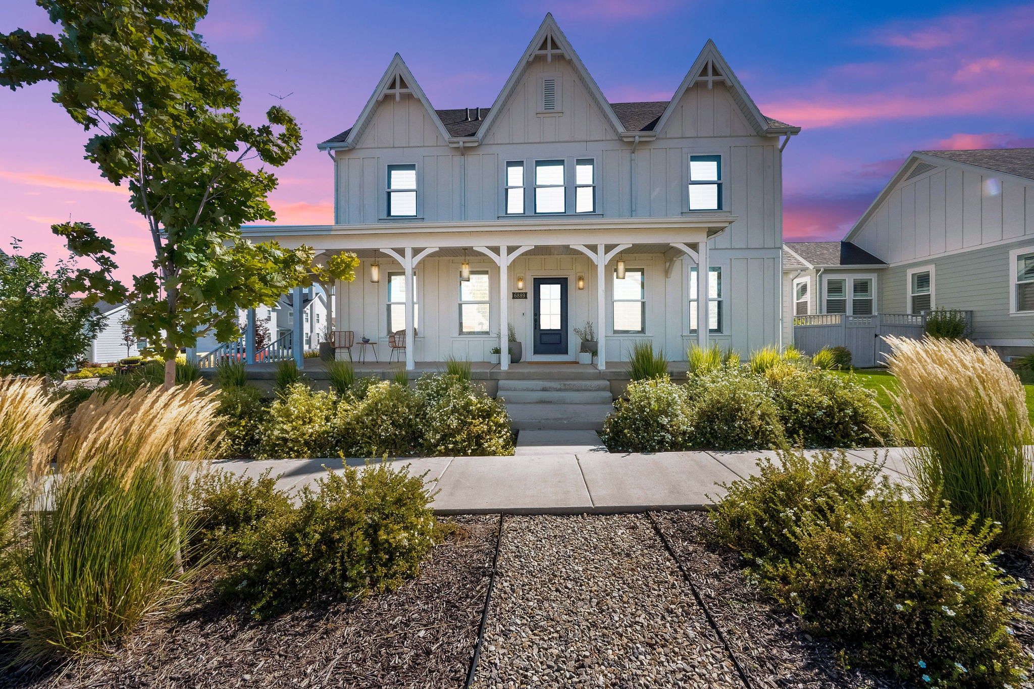 South Jordan, Utah, 84009, United States, 6 Bedrooms Bedrooms, ,5 BathroomsBathrooms,Residential,Active,2008308