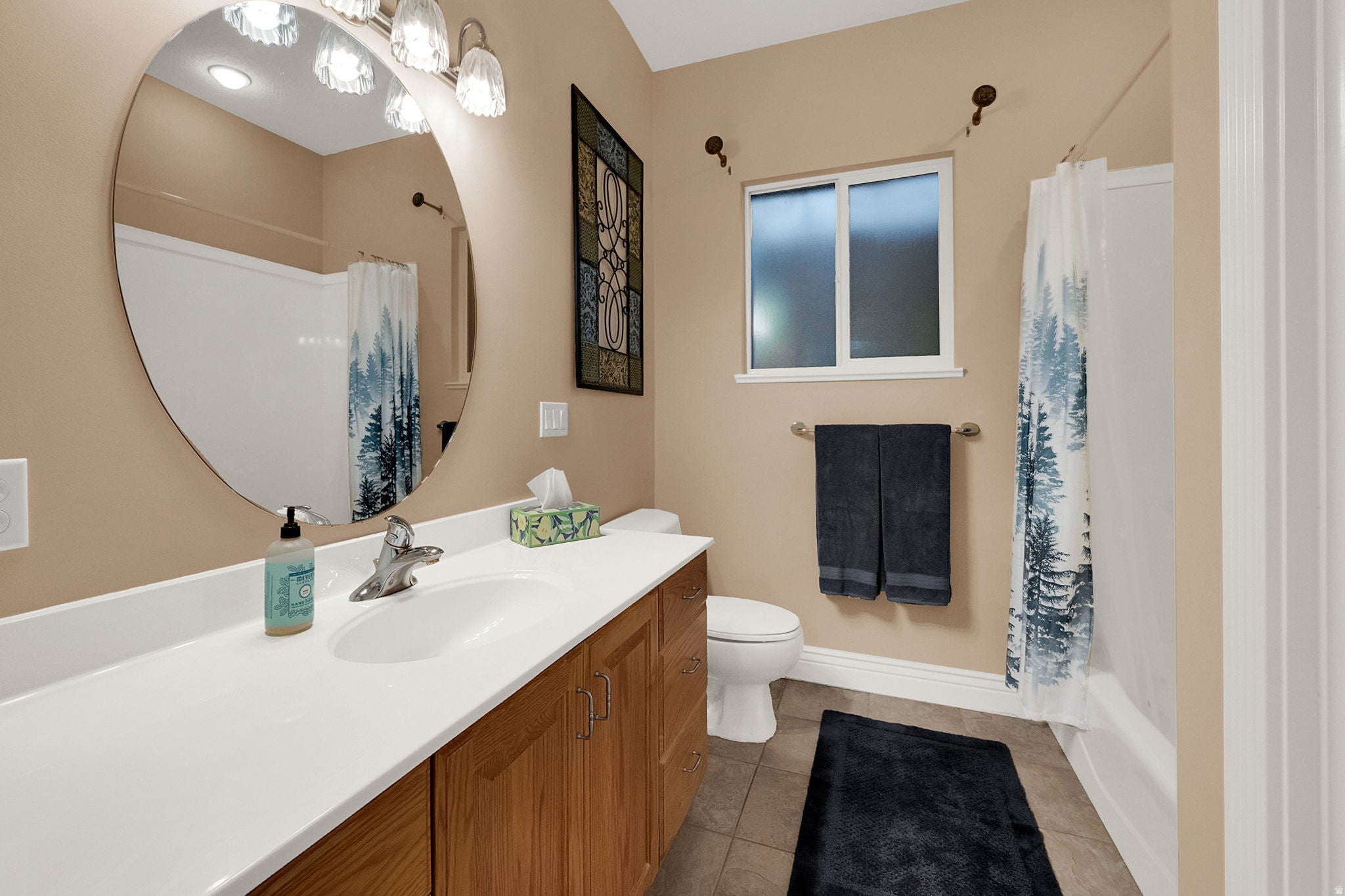 Perry, Utah, 84302, United States, 6 Bedrooms Bedrooms, ,5 BathroomsBathrooms,Residential,Active,2045022