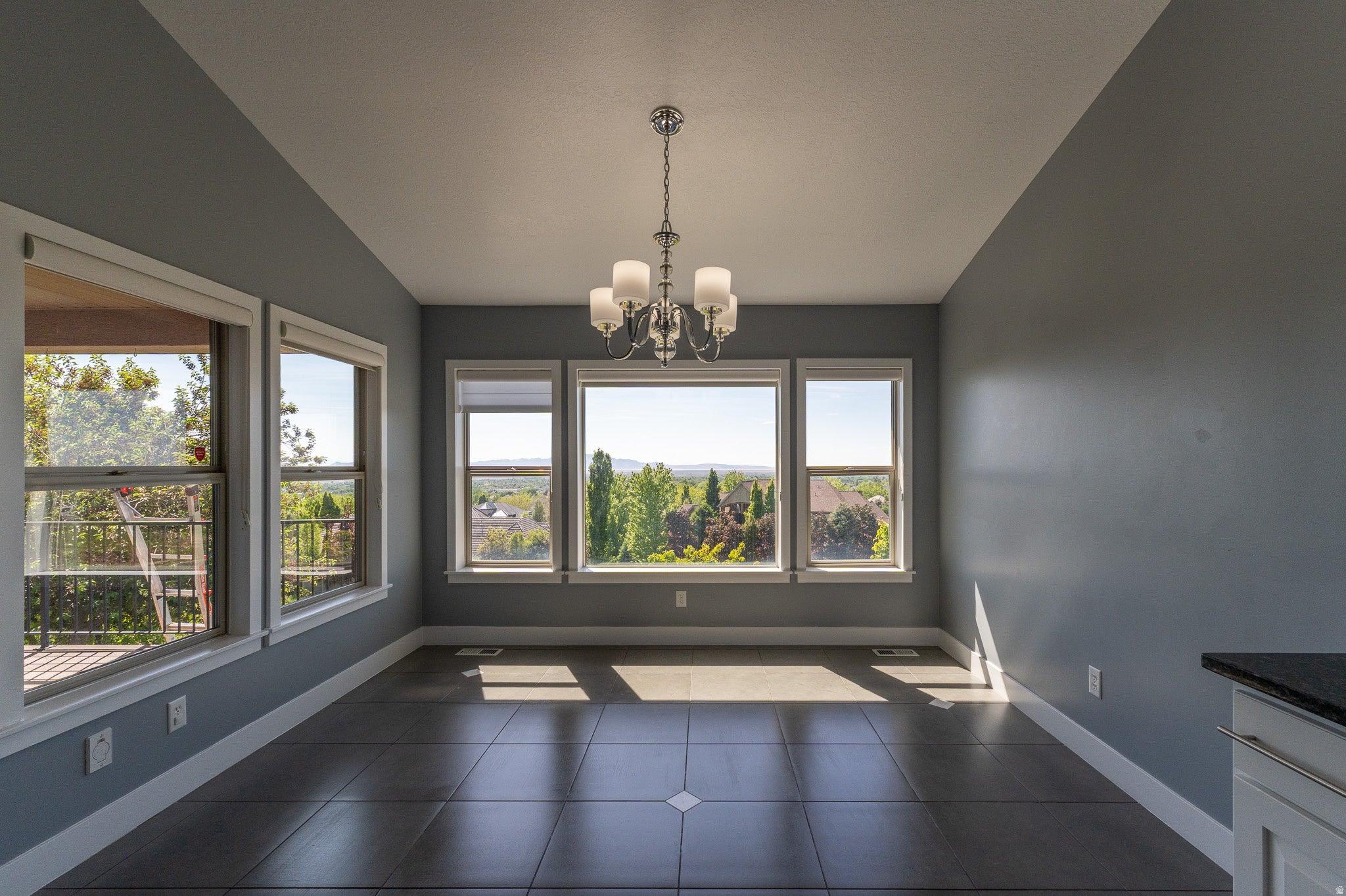 Fruit Heights, Utah, 84037, United States, 6 Bedrooms Bedrooms, ,5 BathroomsBathrooms,Residential,Active,2044980
