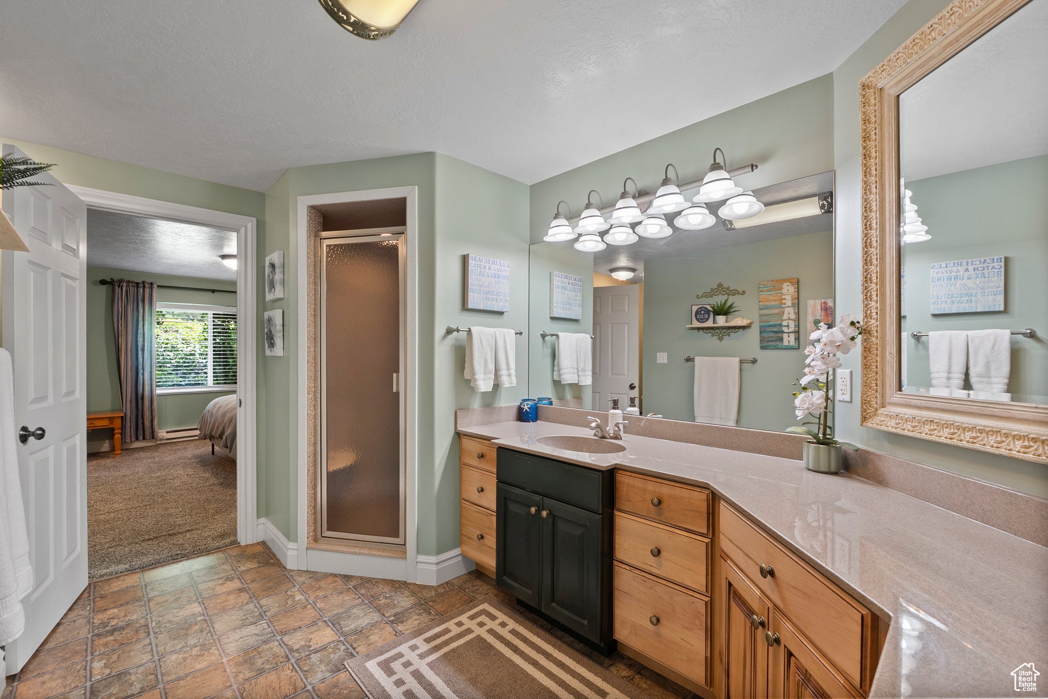 South Weber, Utah, 84405, United States, ,6 BathroomsBathrooms,Residential,Active,1843847