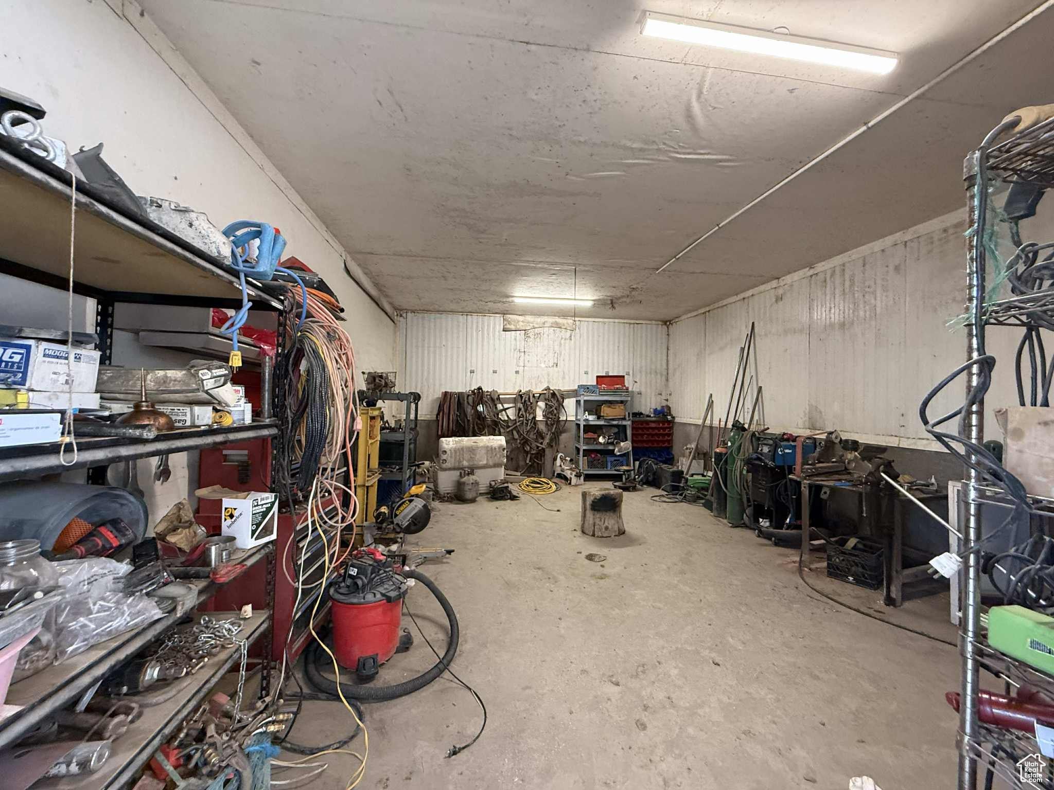 Huntington, Utah, 84528, United States, 4 Bedrooms Bedrooms, ,1 BathroomBathrooms,Residential,Active,1963255