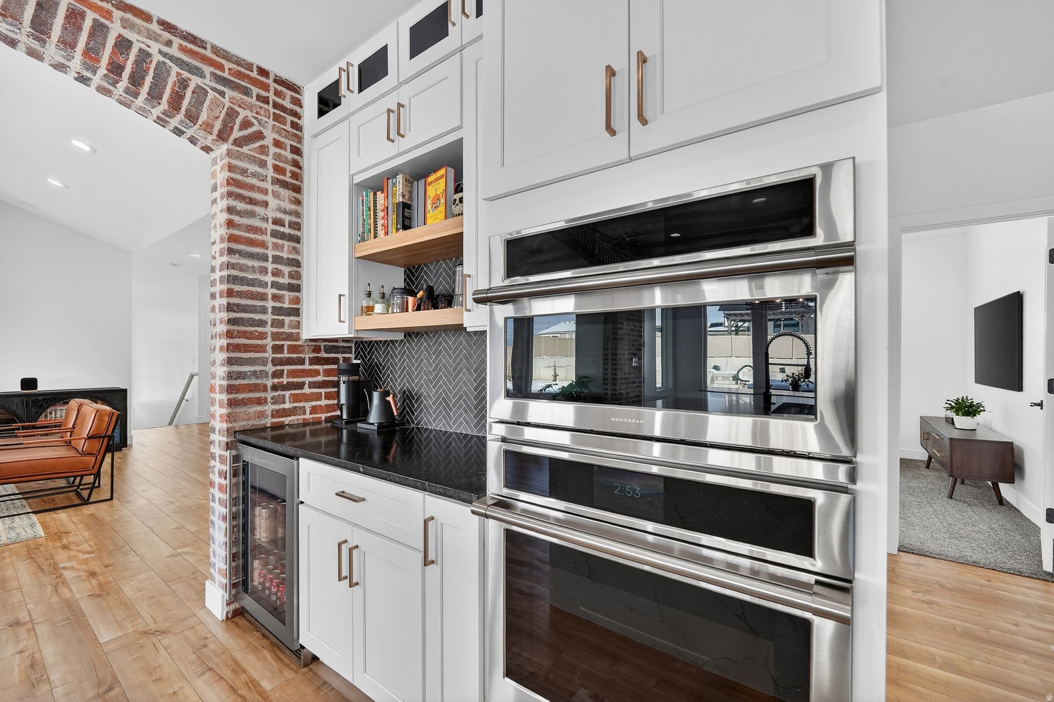 Eagle Mountain, Utah, 84005, United States, 5 Bedrooms Bedrooms, ,4 BathroomsBathrooms,Residential,Active,2009175