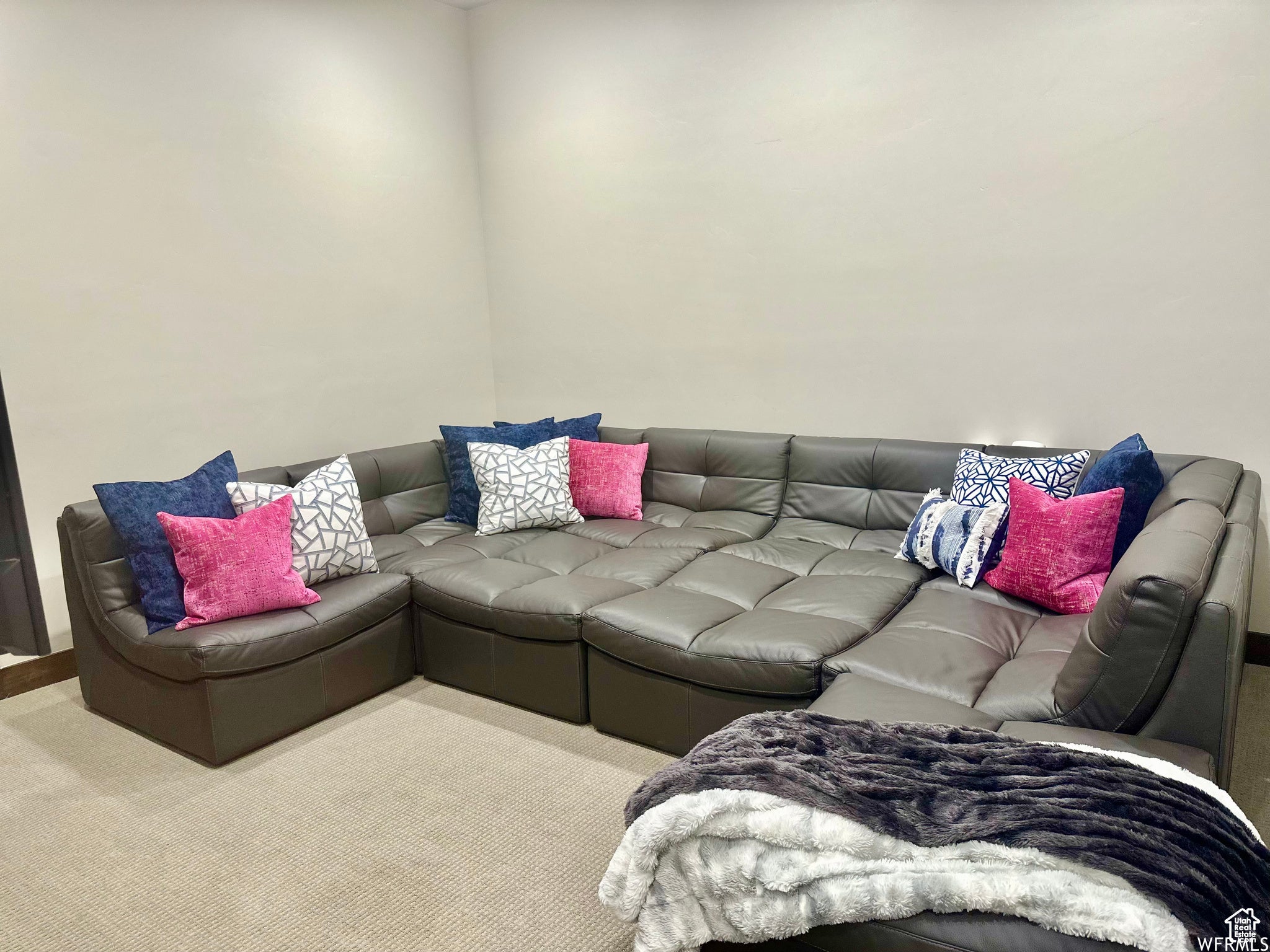 Kamas, Utah, 84036, United States, 4 Bedrooms Bedrooms, ,4 BathroomsBathrooms,Residential,Active,1706661