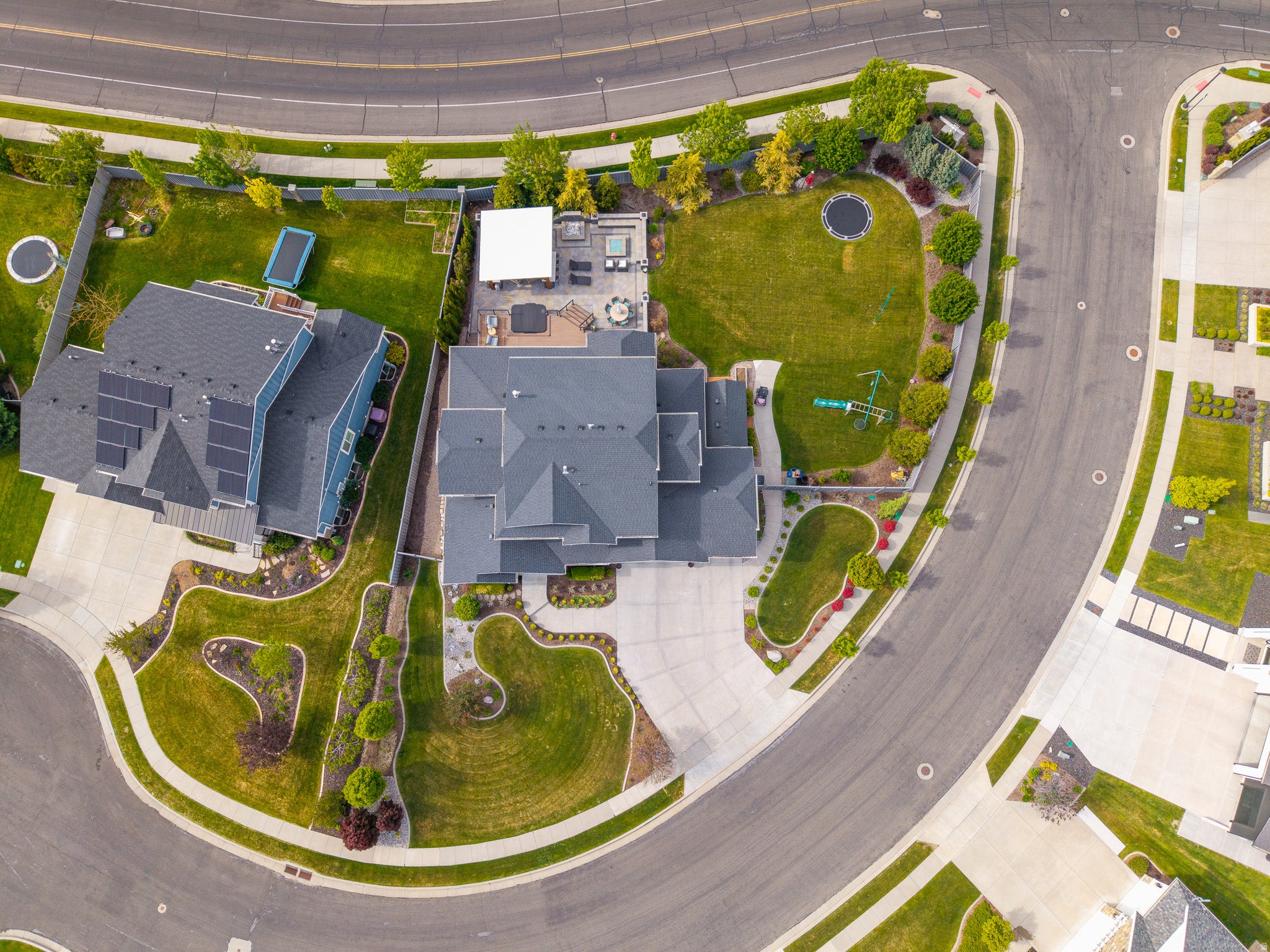 Fruit Heights, Utah, 84037, United States, 6 Bedrooms Bedrooms, ,4 BathroomsBathrooms,Residential,Contingent,2045711