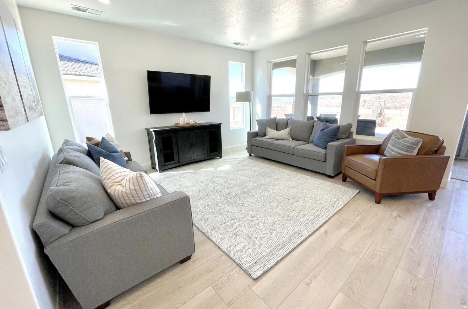 Washington, Utah, 84780, United States, 5 Bedrooms Bedrooms, ,5 BathroomsBathrooms,Residential,Active,2045667