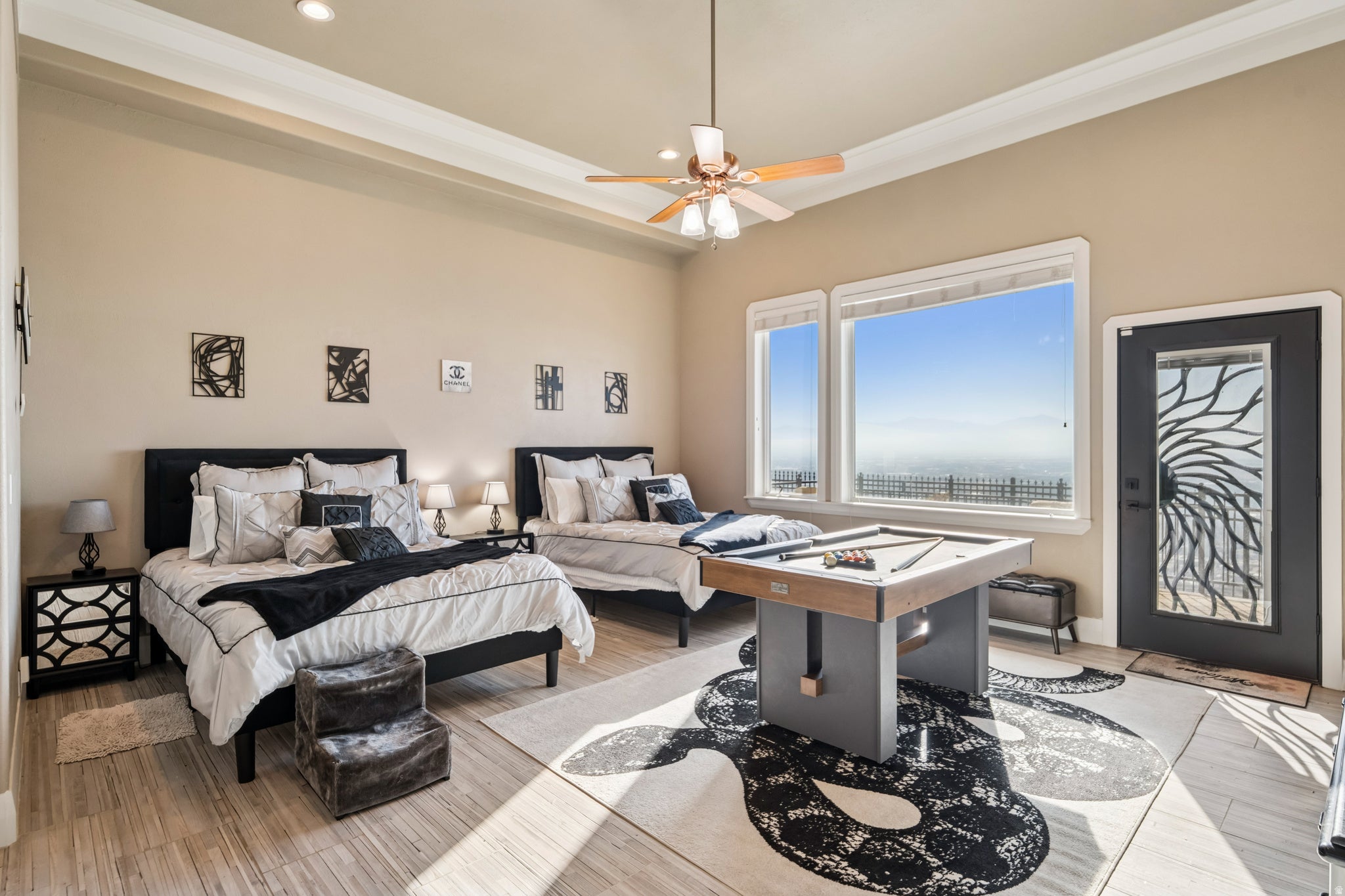 Salt Lake City, Utah, 84103, United States, 5 Bedrooms Bedrooms, ,4 BathroomsBathrooms,Residential,Active,2042745