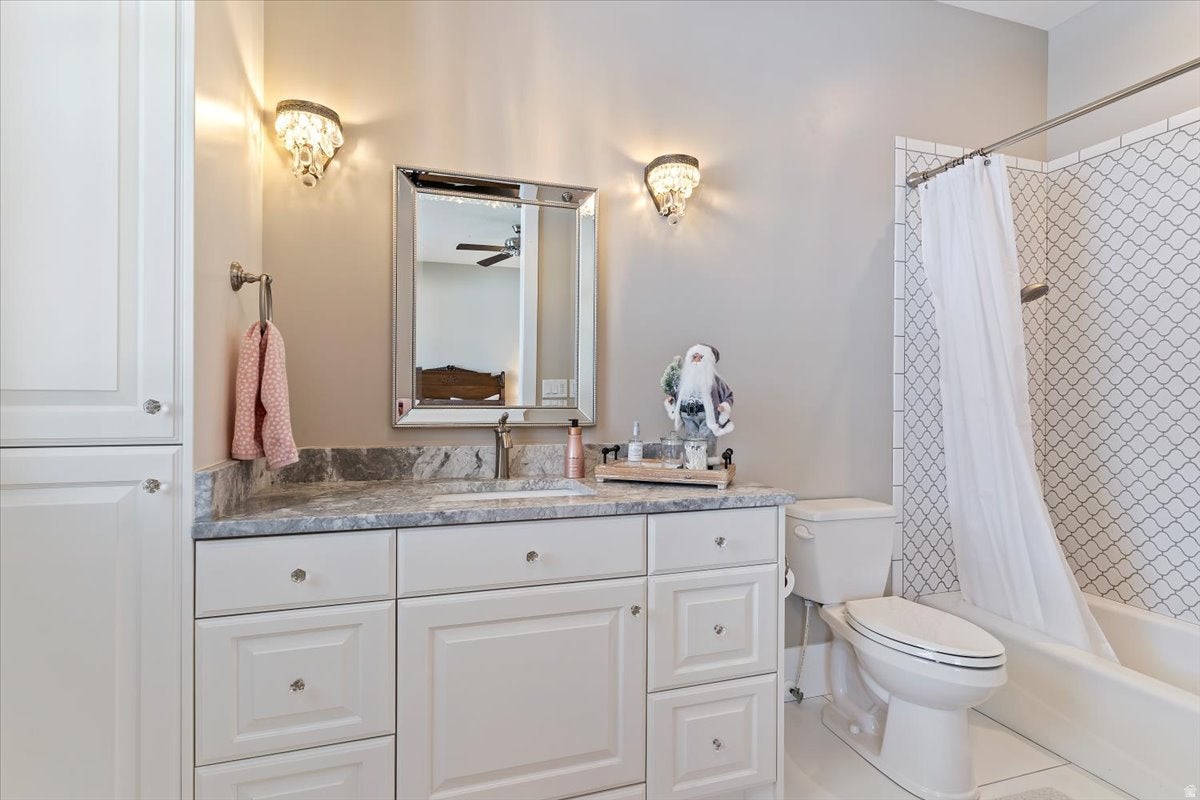 Mountain Green, Utah, 84050, United States, 4 Bedrooms Bedrooms, ,5 BathroomsBathrooms,Residential,Active,2002341