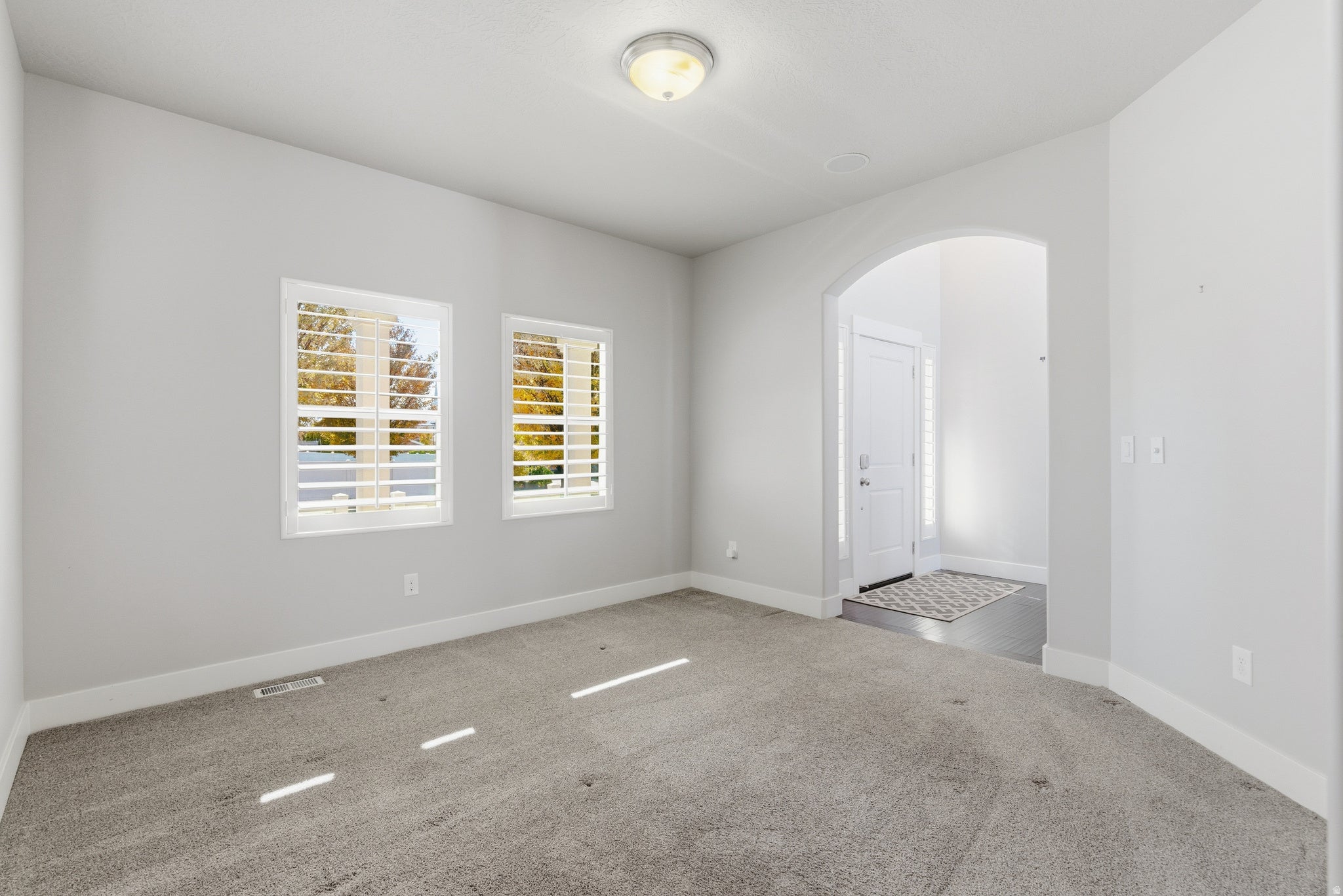 Lehi, Utah, 84043, United States, 7 Bedrooms Bedrooms, ,4 BathroomsBathrooms,Residential,Pending,1987244