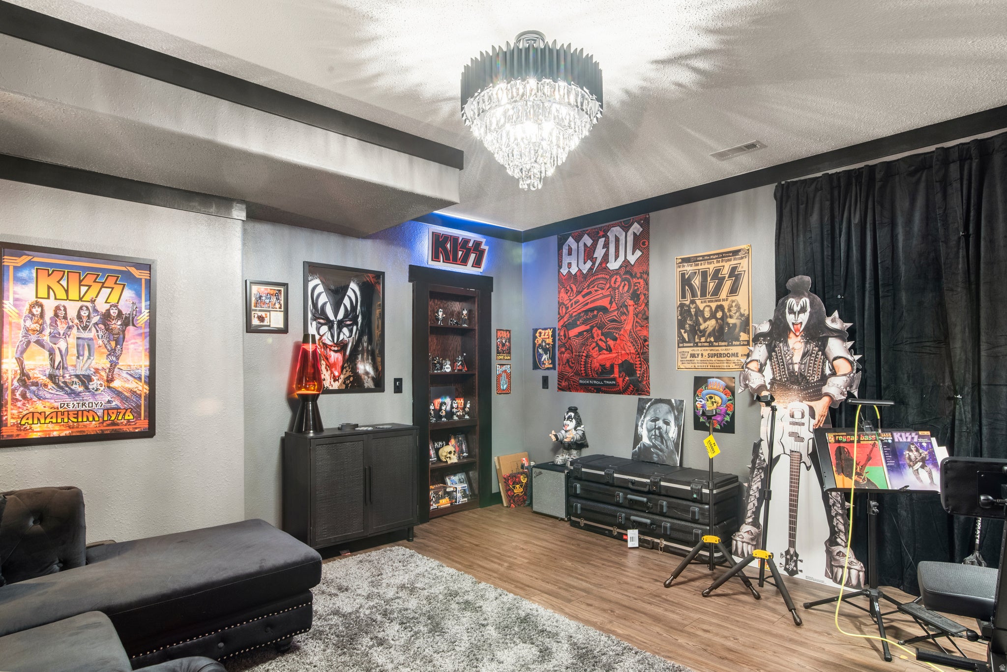 Brigham City, Utah, 84302, United States, 6 Bedrooms Bedrooms, ,4 BathroomsBathrooms,Residential,Active,2015244