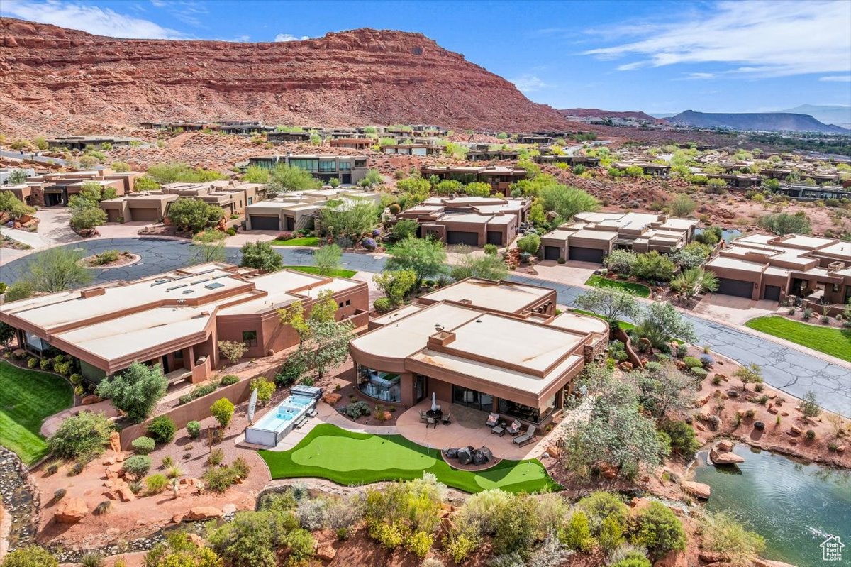 St. George, Utah, 84770, United States, 3 Bedrooms Bedrooms, ,3 BathroomsBathrooms,Residential,Active,1970952