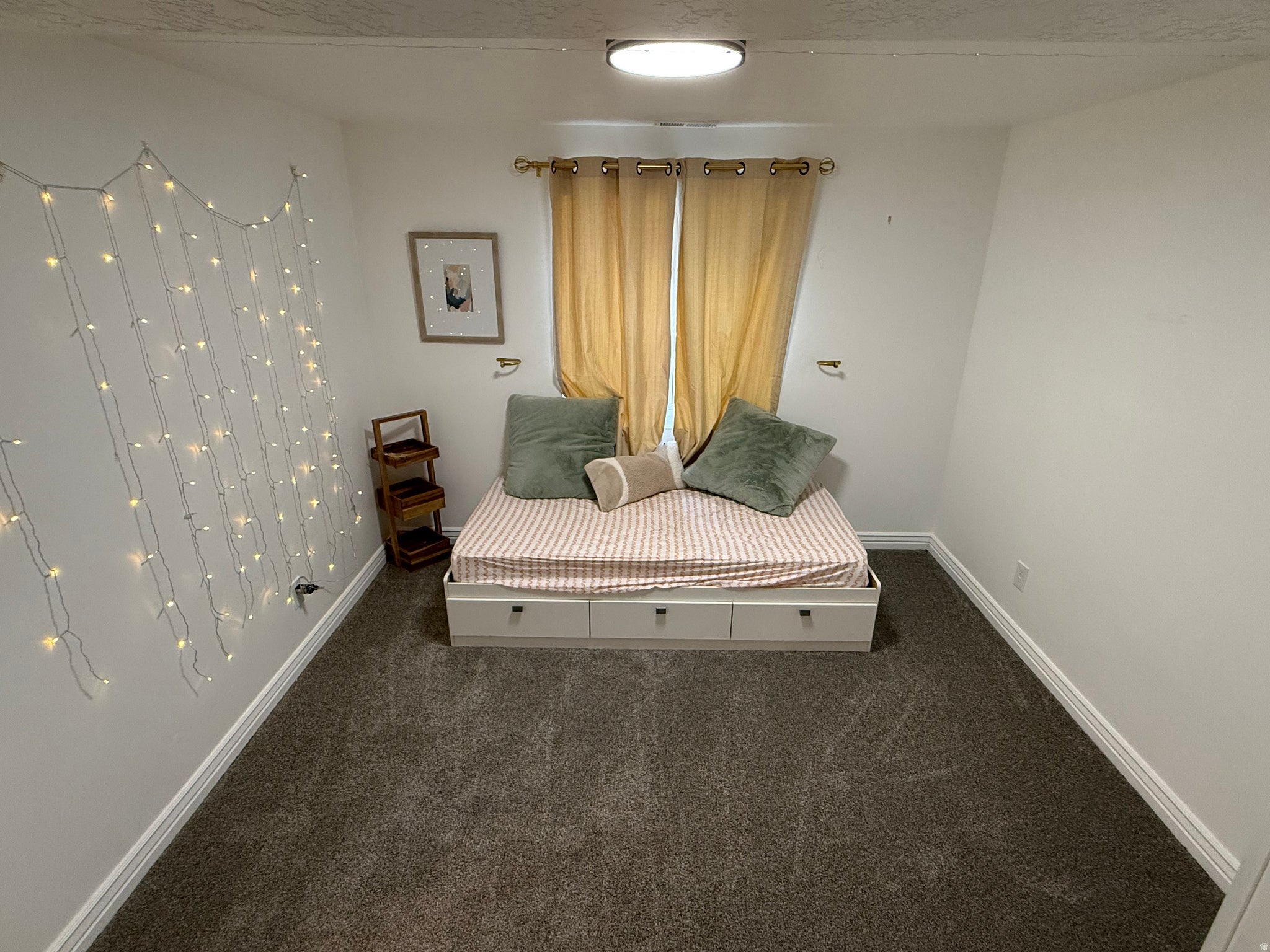 Springville, Utah, 84663, United States, 7 Bedrooms Bedrooms, ,5 BathroomsBathrooms,Residential,Active,2006980