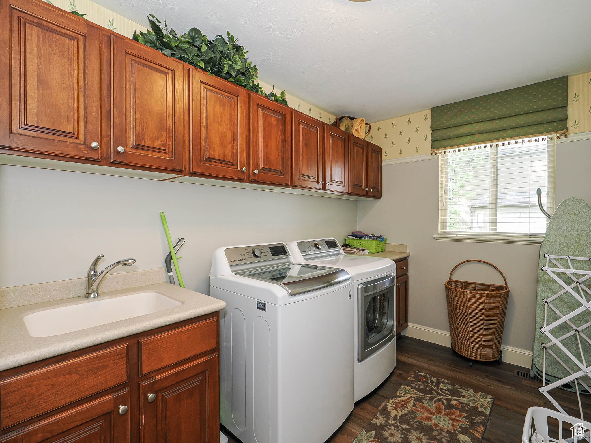 Riverton, Utah, 84065, United States, ,5 BathroomsBathrooms,Residential,Active,1849508