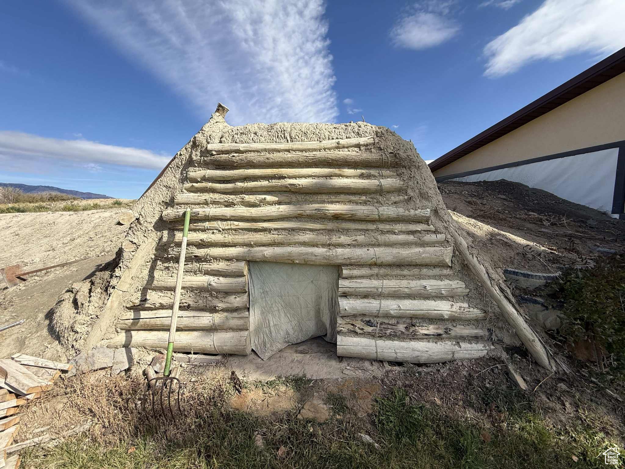 Huntington, Utah, 84528, United States, 4 Bedrooms Bedrooms, ,1 BathroomBathrooms,Residential,Active,1963255