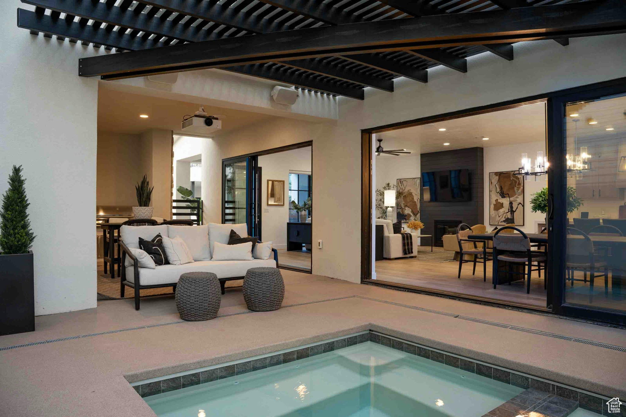 St. George, Utah, 84790, United States, 9 Bedrooms Bedrooms, ,10 BathroomsBathrooms,Residential,Active,1703549