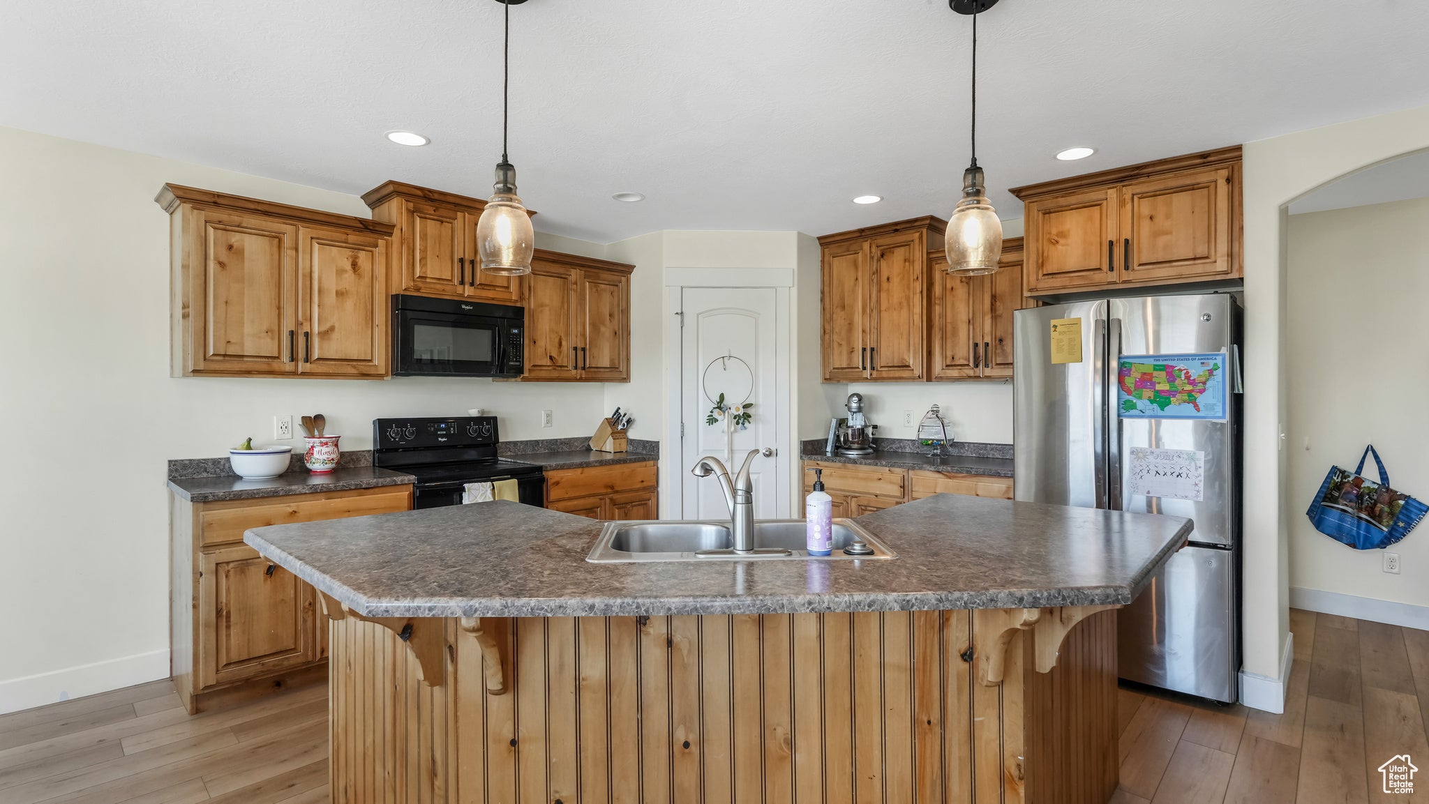 Lehi, Utah, 84043, United States, 5 Bedrooms Bedrooms, ,4 BathroomsBathrooms,Residential,Active,1862914