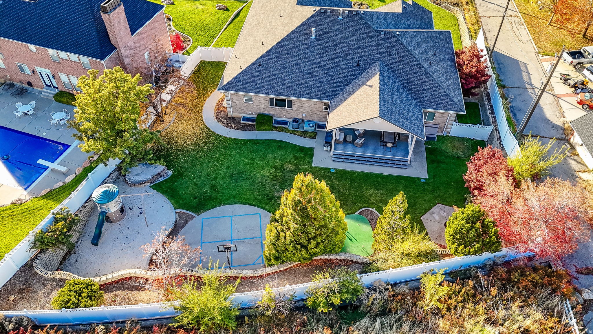 Perry, Utah, 84302, United States, 6 Bedrooms Bedrooms, ,5 BathroomsBathrooms,Residential,Active,2045022