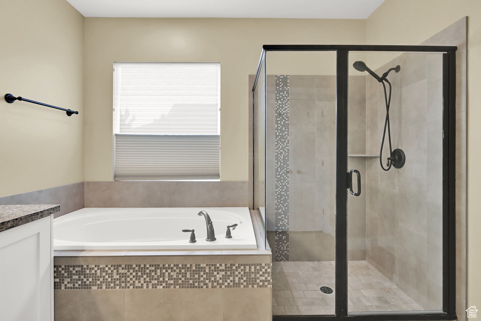 Farmington, Utah, 84025, United States, 5 Bedrooms Bedrooms, ,4 BathroomsBathrooms,Residential,Active,1850687